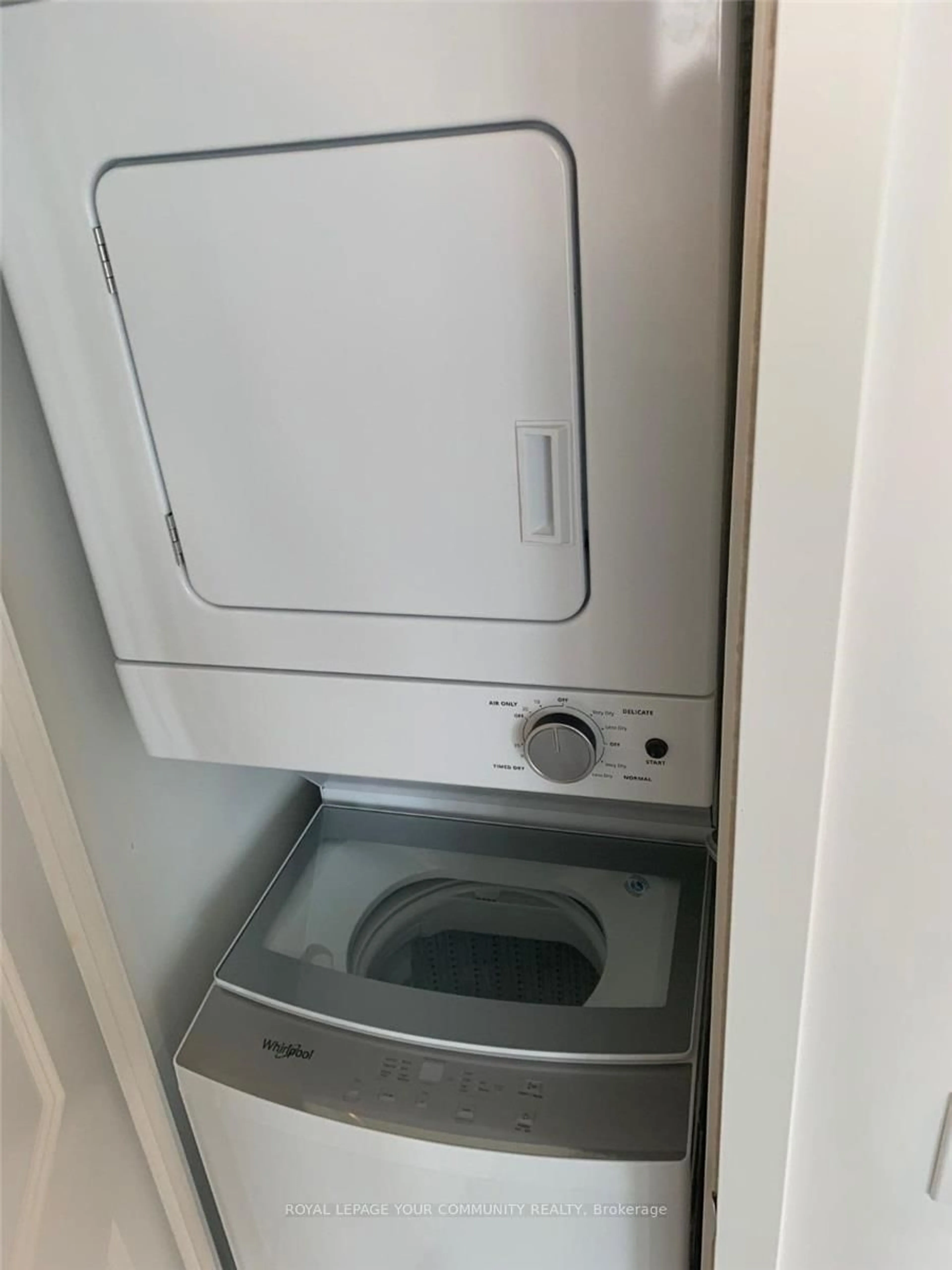 Laundry room for 2916 Highway 7 High #1702, Vaughan Ontario L4K 0K6