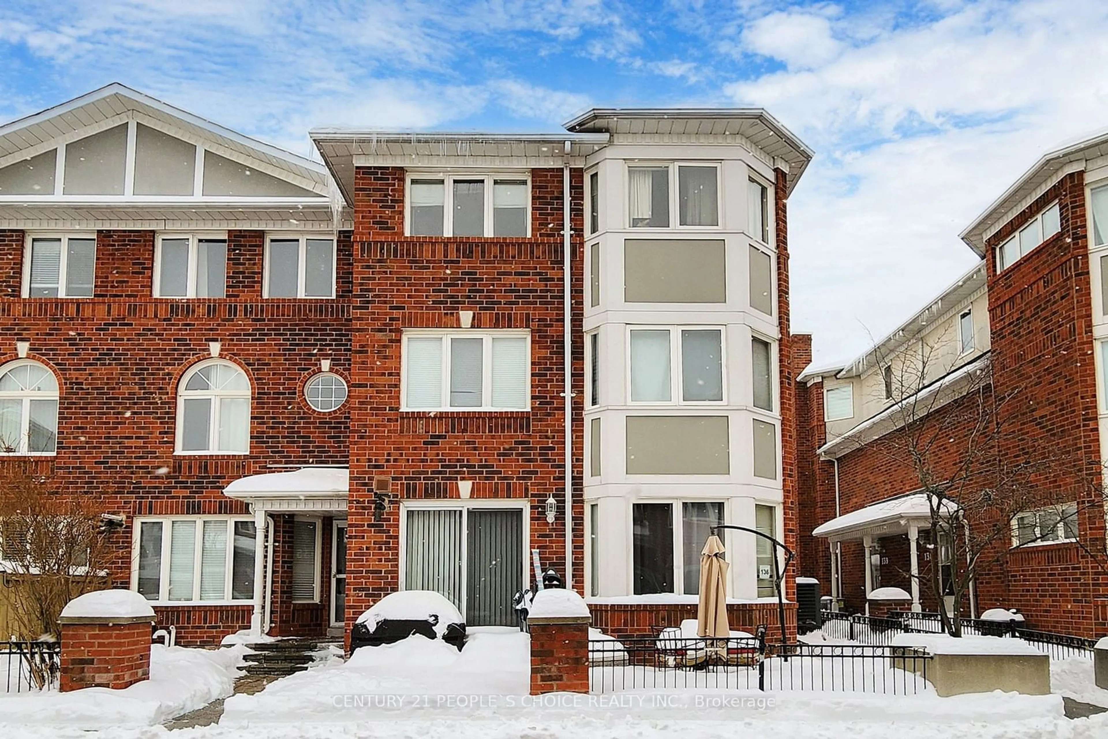 Home with brick exterior material, street for 18 Clark Ave #136, Vaughan Ontario L4J 8H1