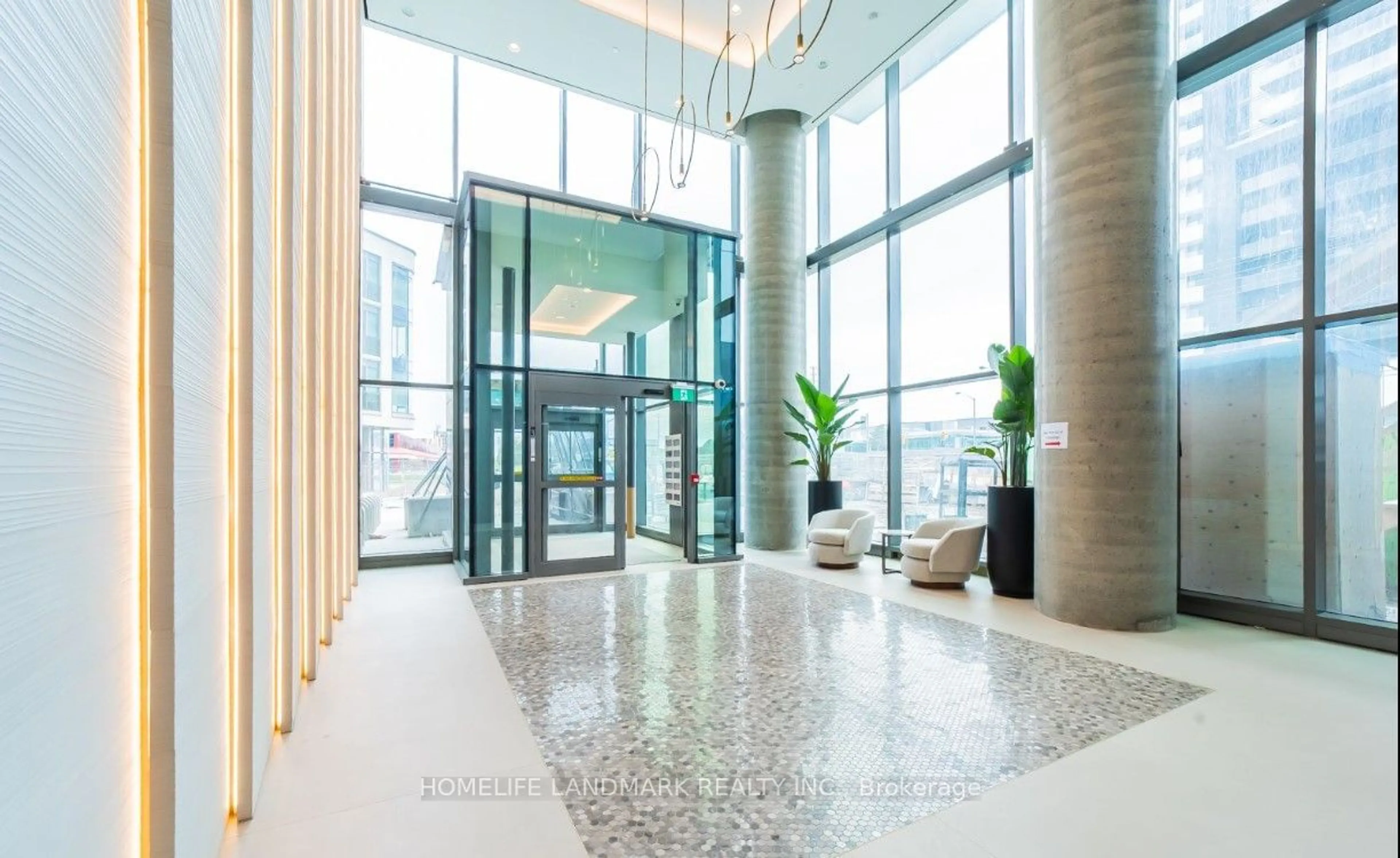 Indoor foyer for 7890 Jane St #3505, Vaughan Ontario L4K 0K9