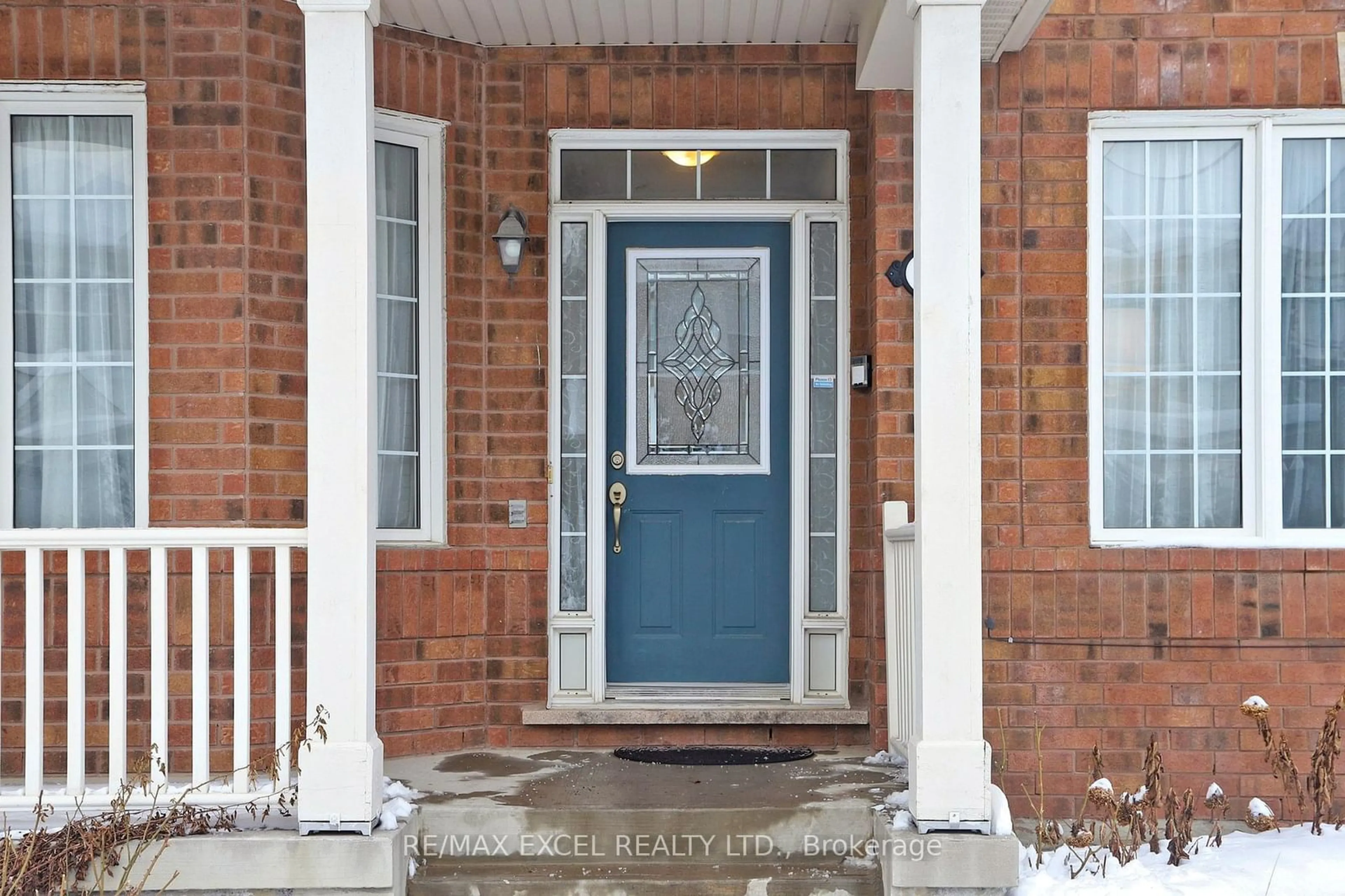 Indoor entryway for 180 Morning Dove Dr, Markham Ontario L6B 1L9