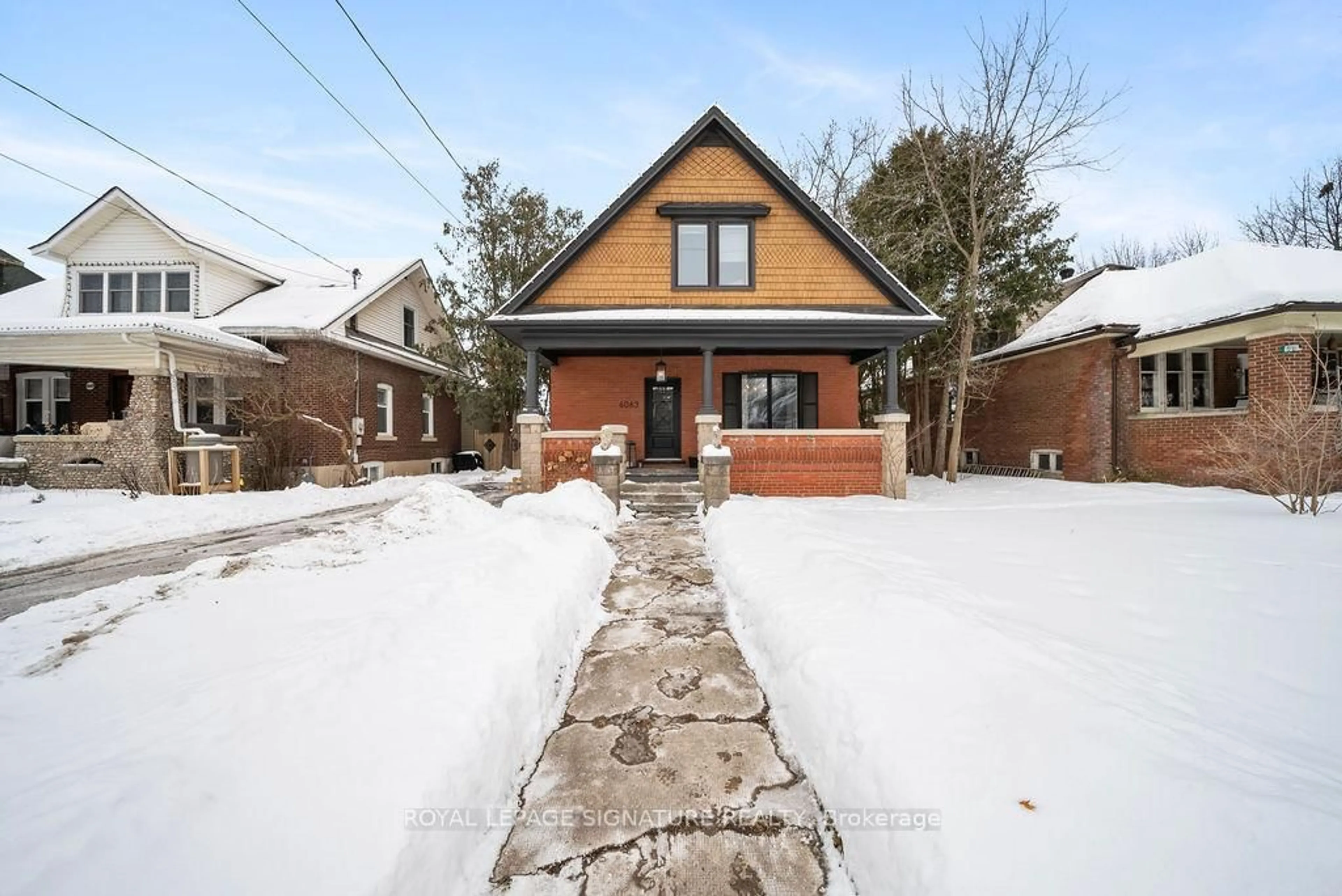 Home with brick exterior material, street for 6063 Main St, Whitchurch-Stouffville Ontario L4A 3P6