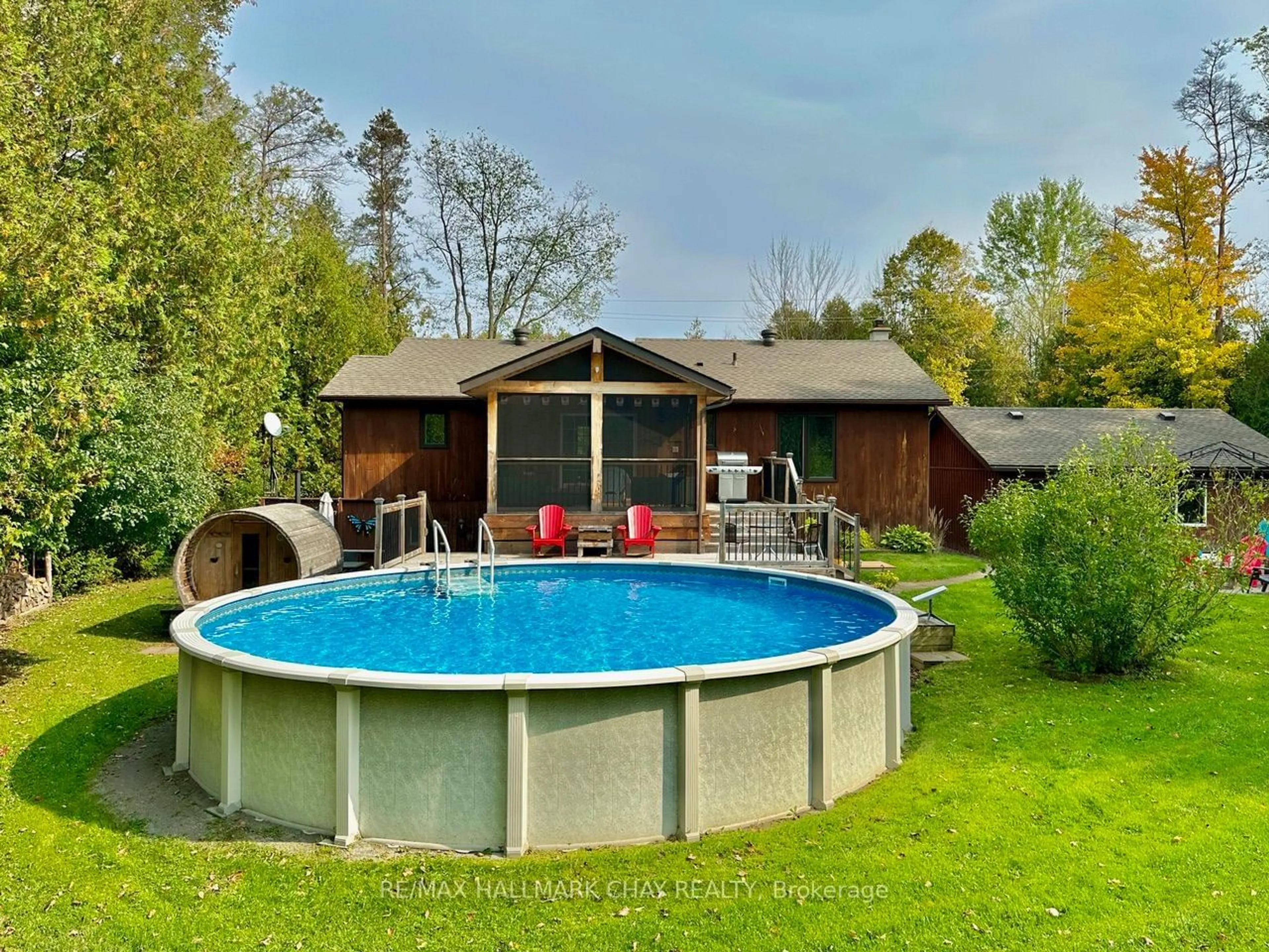 Pool for 7912 County Road 56 Rd, Essa Ontario L0M 1T0