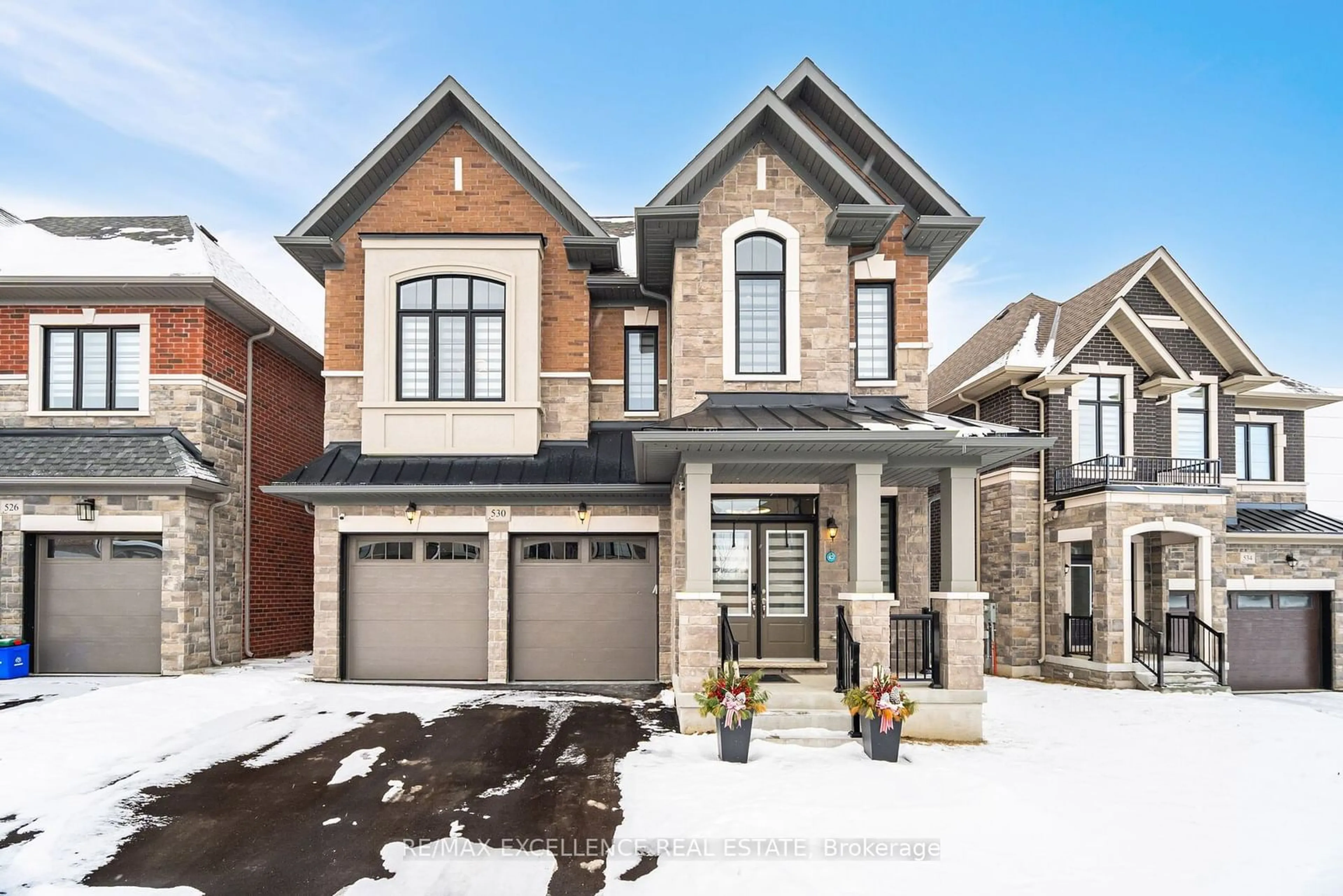 Home with brick exterior material, street for 530 Kleinburg Summit Way, Vaughan Ontario L4H 4T5