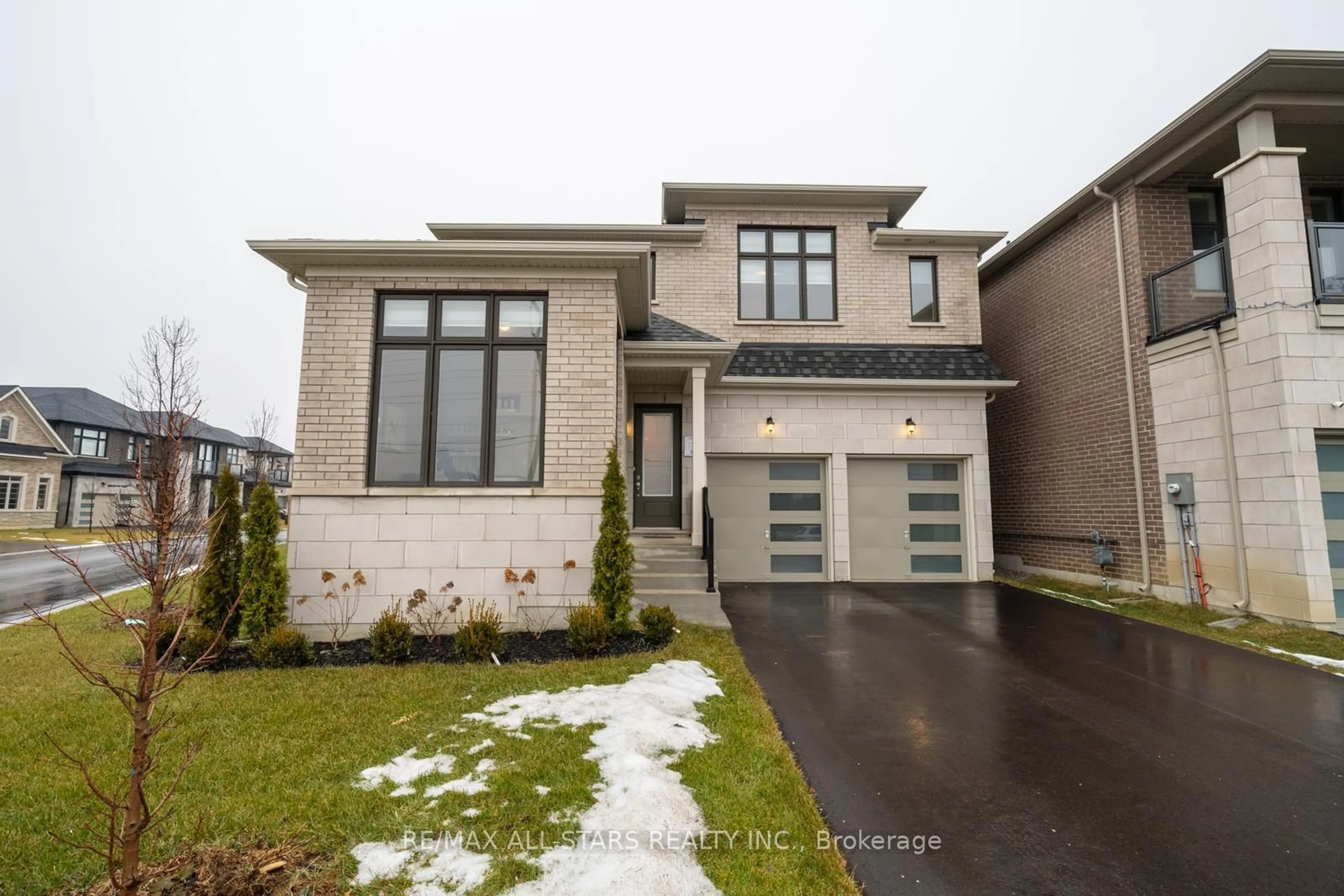 Home with brick exterior material, street for 7 Ballanview Crt, Whitchurch-Stouffville Ontario L4A 4W9