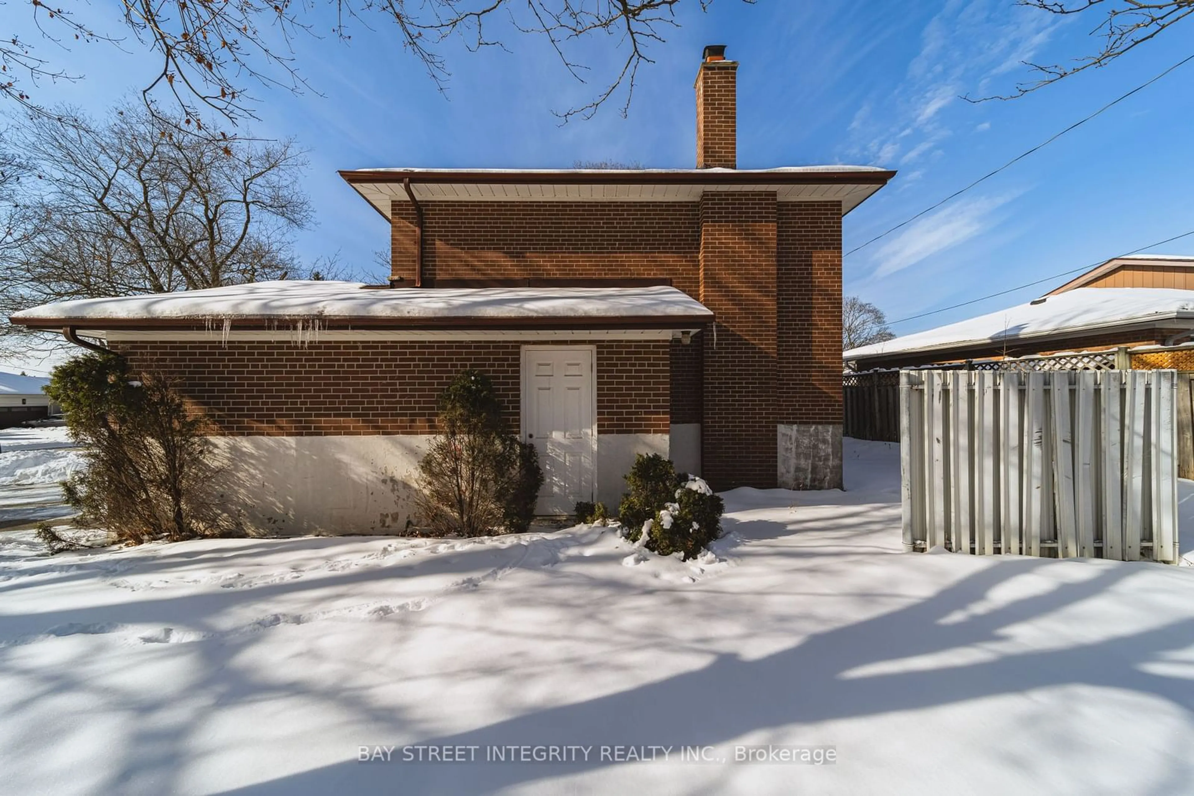 Home with brick exterior material, street for 19 Valleycrest Ave, Markham Ontario L3P 1H6