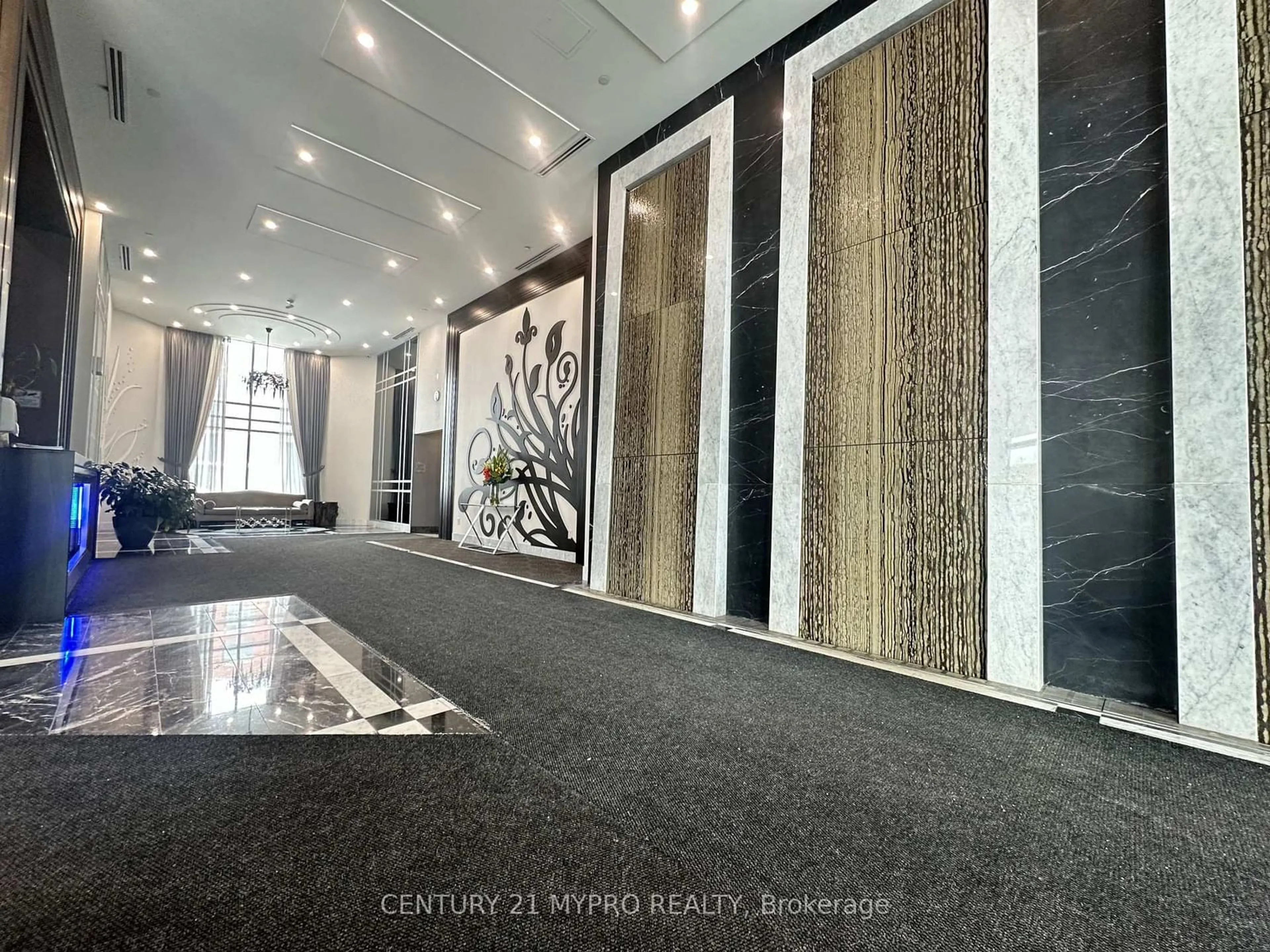 Lobby for 7608 Yonge St #PH18, Vaughan Ontario L4J 0J5