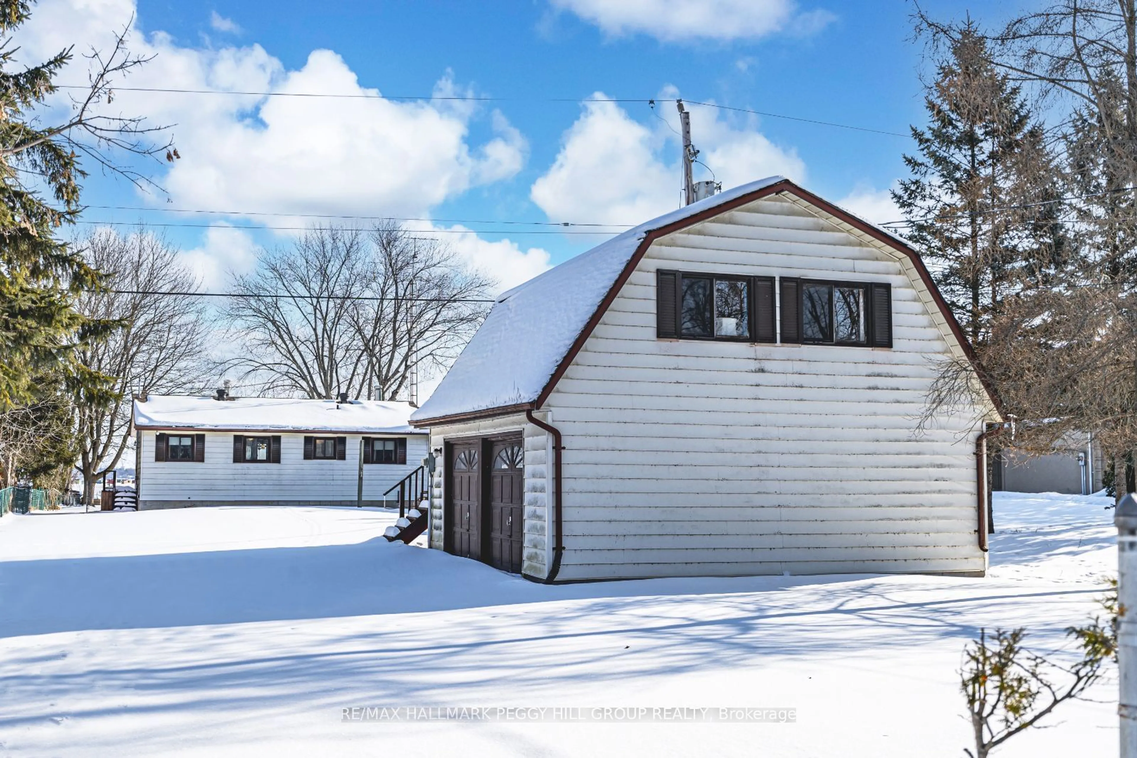 Shed for 253 Bayshore Rd, Innisfil Ontario L0L 1K0