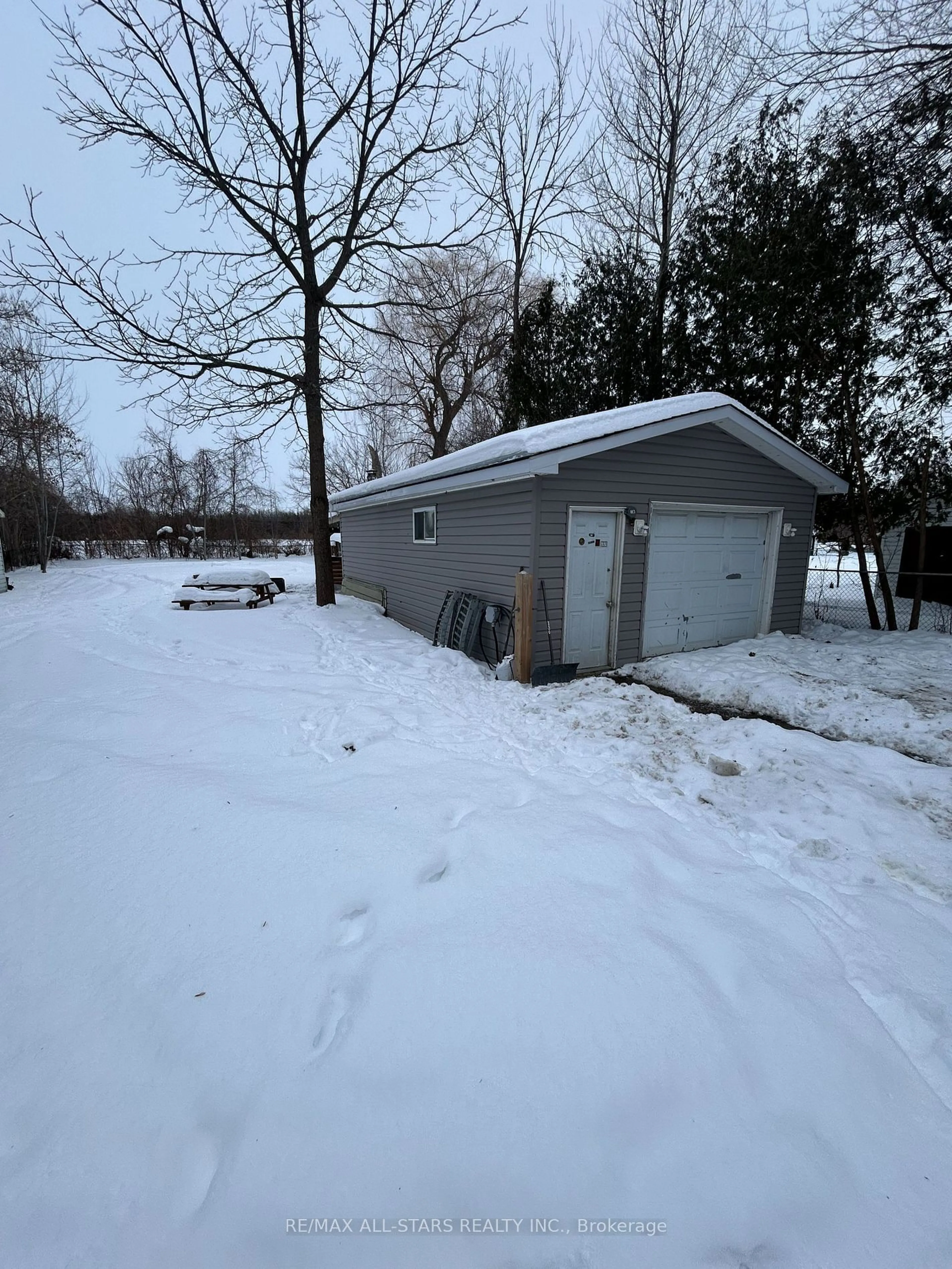 Shed for 23495 Lakeridge Rd, Brock Ontario L0E 1E0