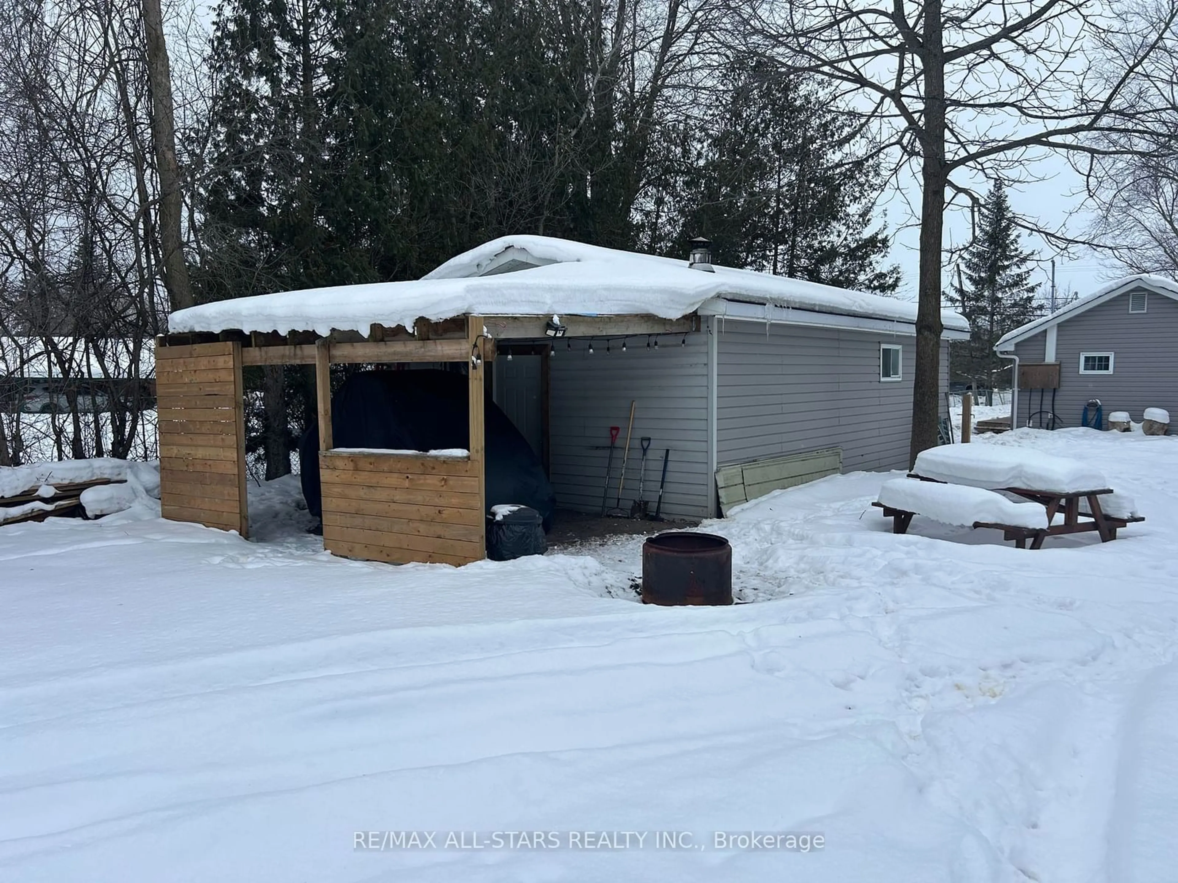 Shed for 23495 Lakeridge Rd, Brock Ontario L0E 1E0