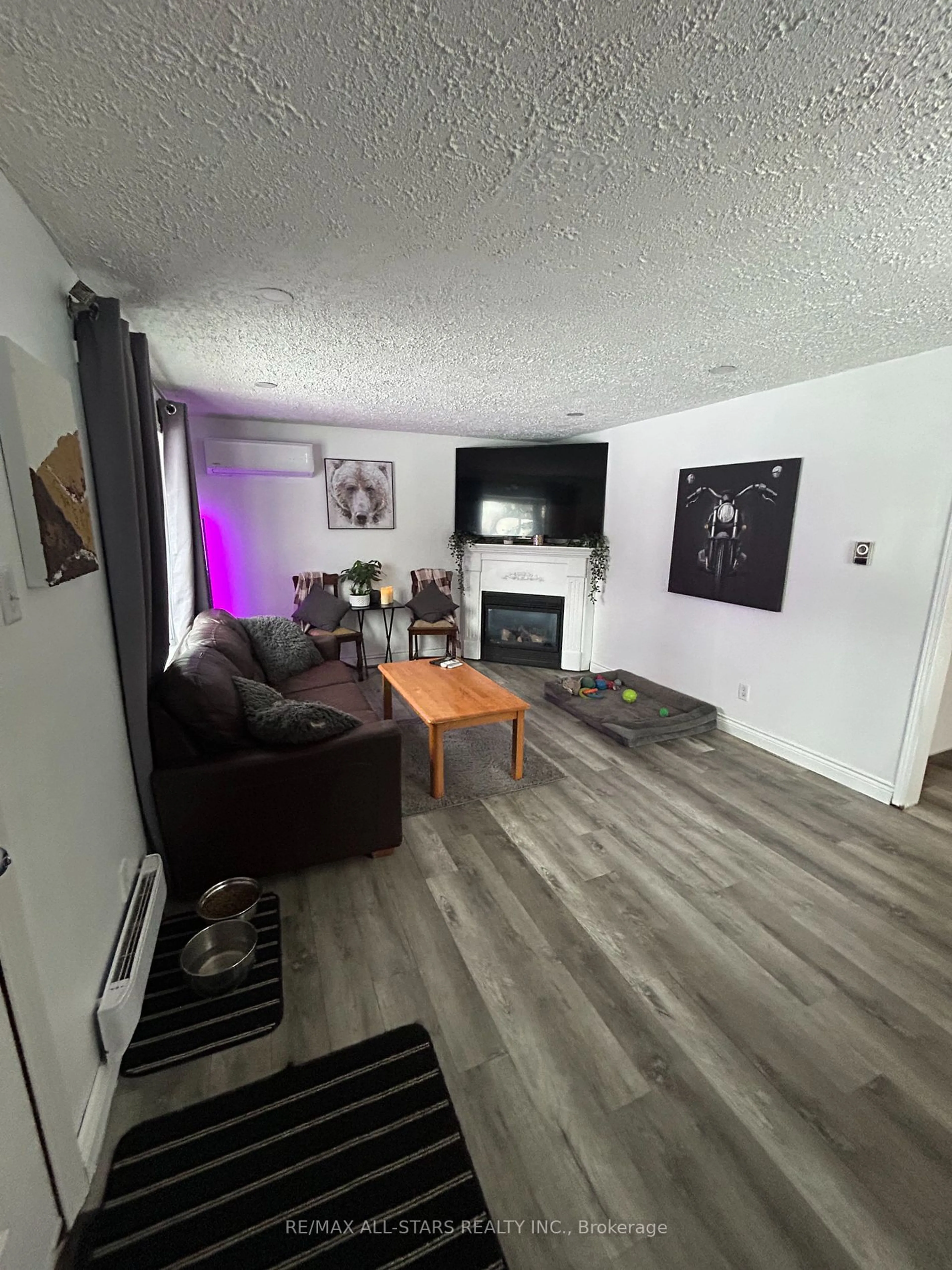 A pic of a room for 23495 Lakeridge Rd, Brock Ontario L0E 1E0