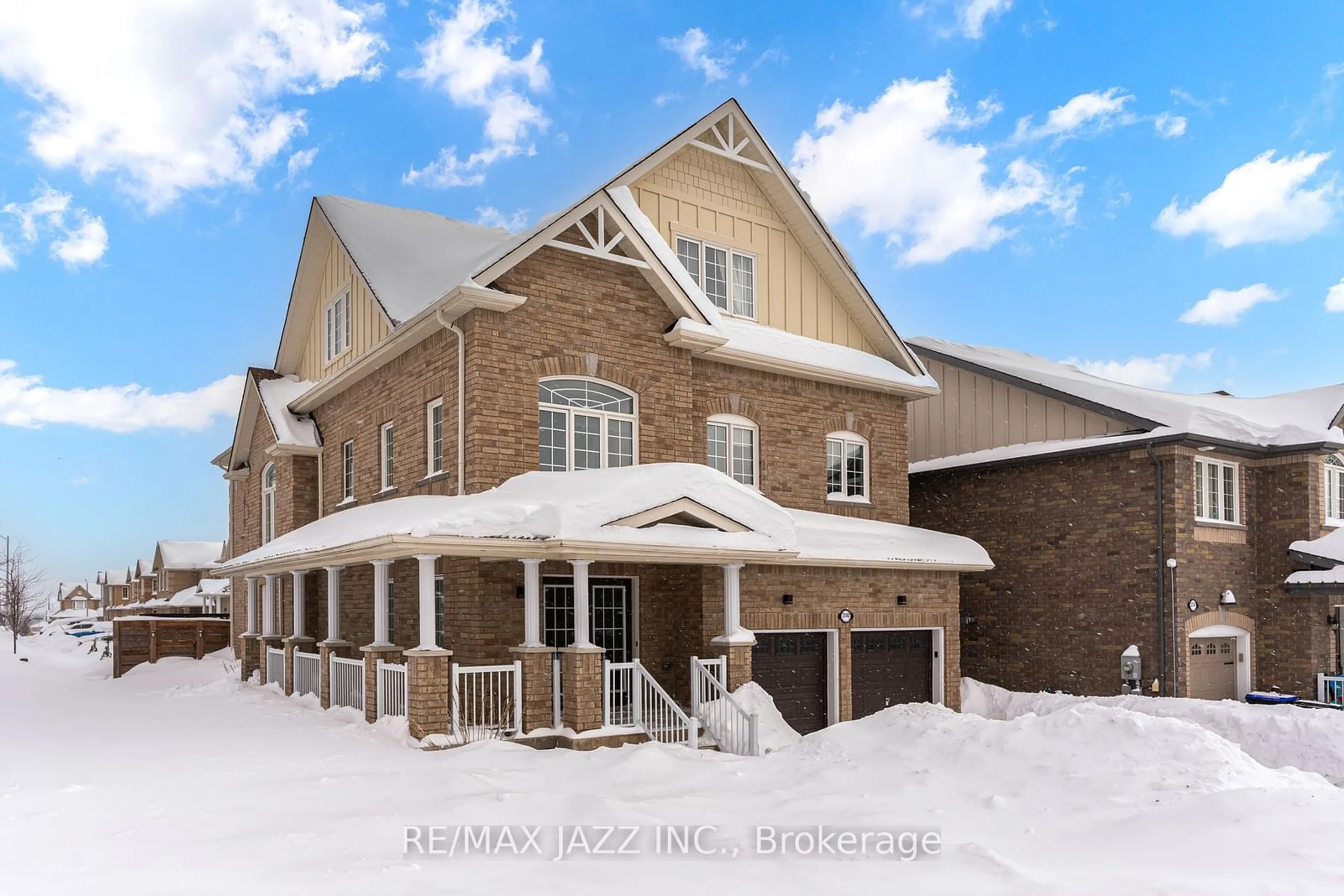 Home with brick exterior material, building for 2340 Whitewood Cres, Innisfil Ontario L9S 2B1