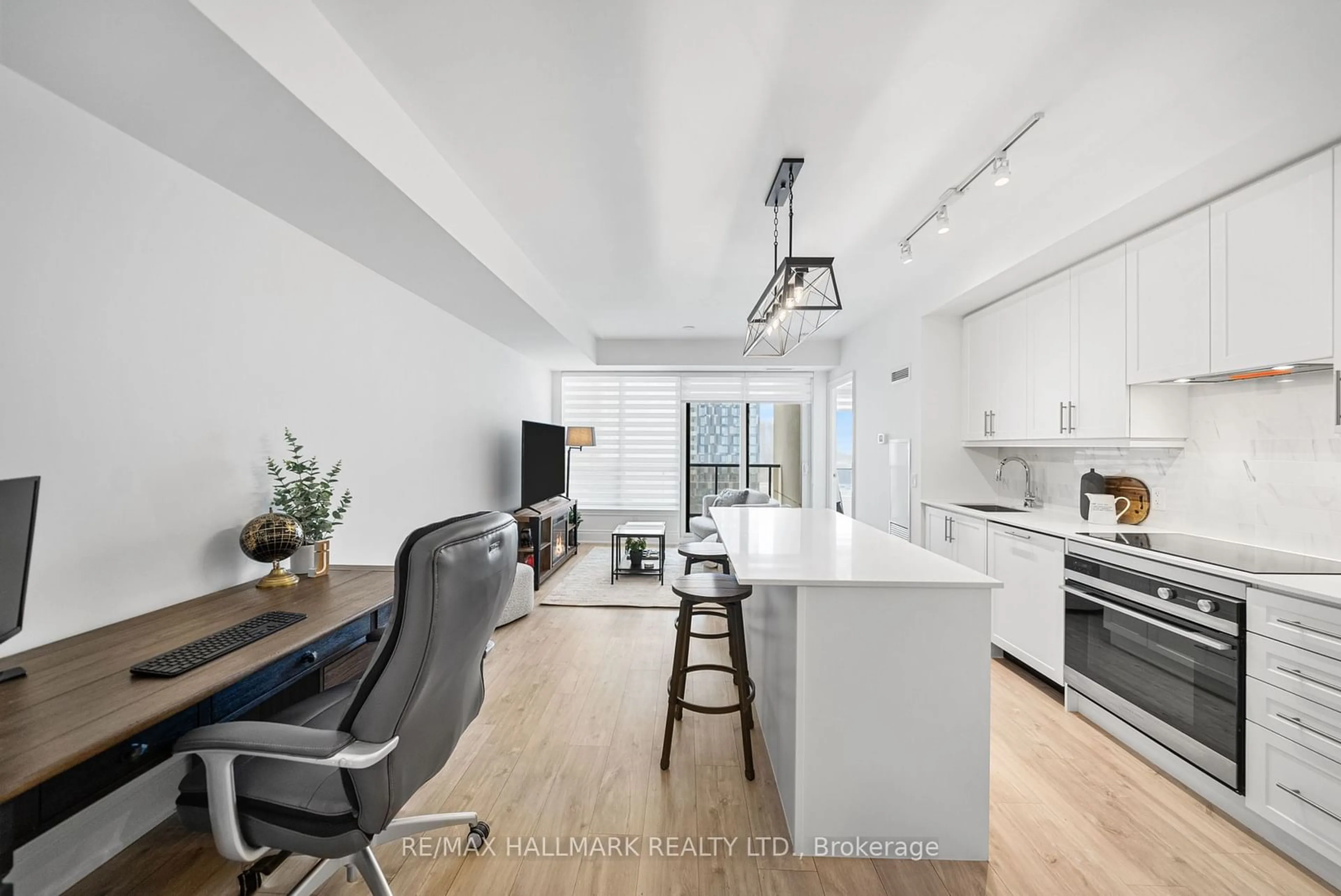 Open concept kitchen, unknown for 9075 Jane St #902, Vaughan Ontario L4K 0L7