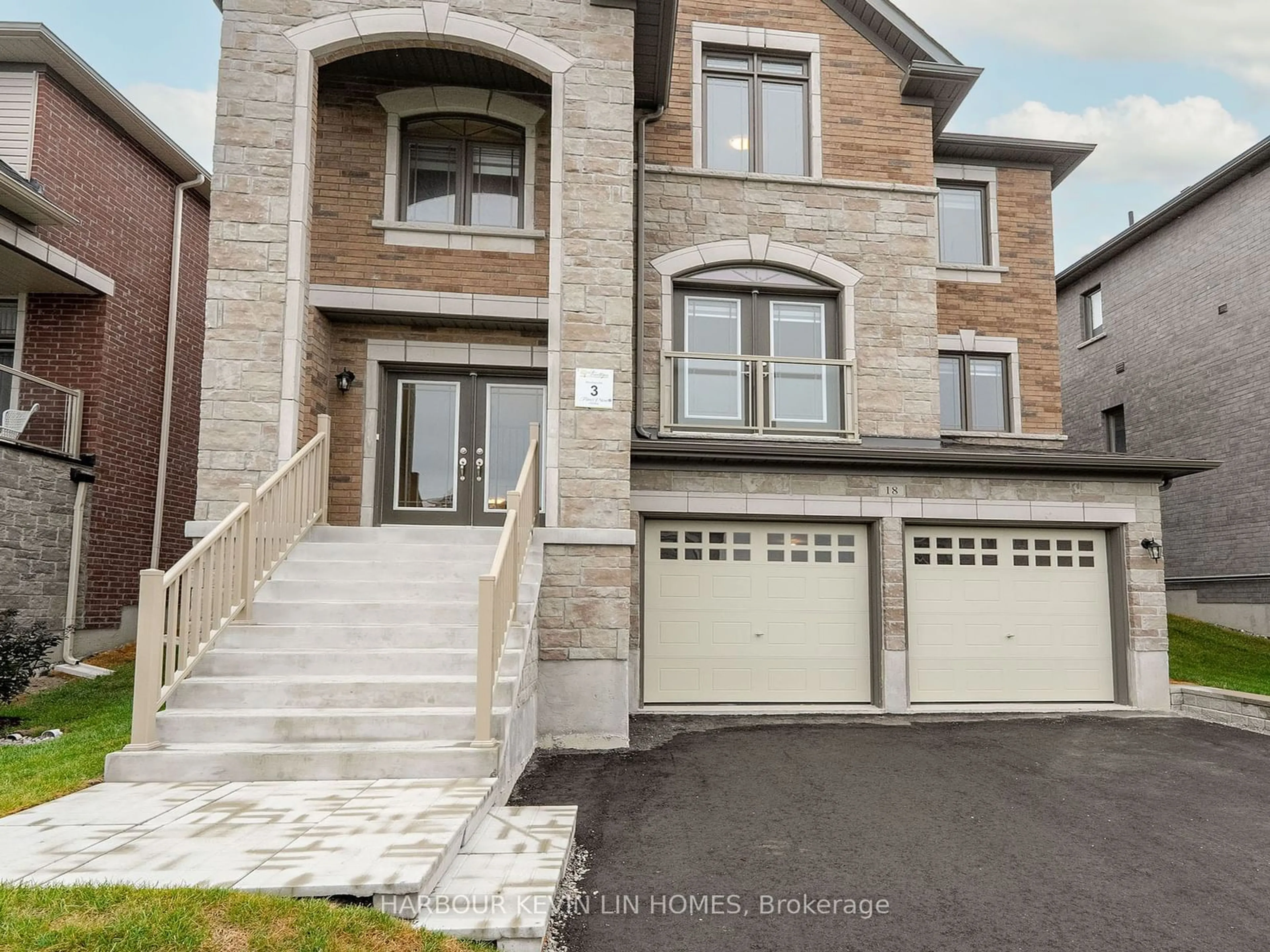 Home with brick exterior material, street for 18 Janes Cres, New Tecumseth Ontario L9R 0T2