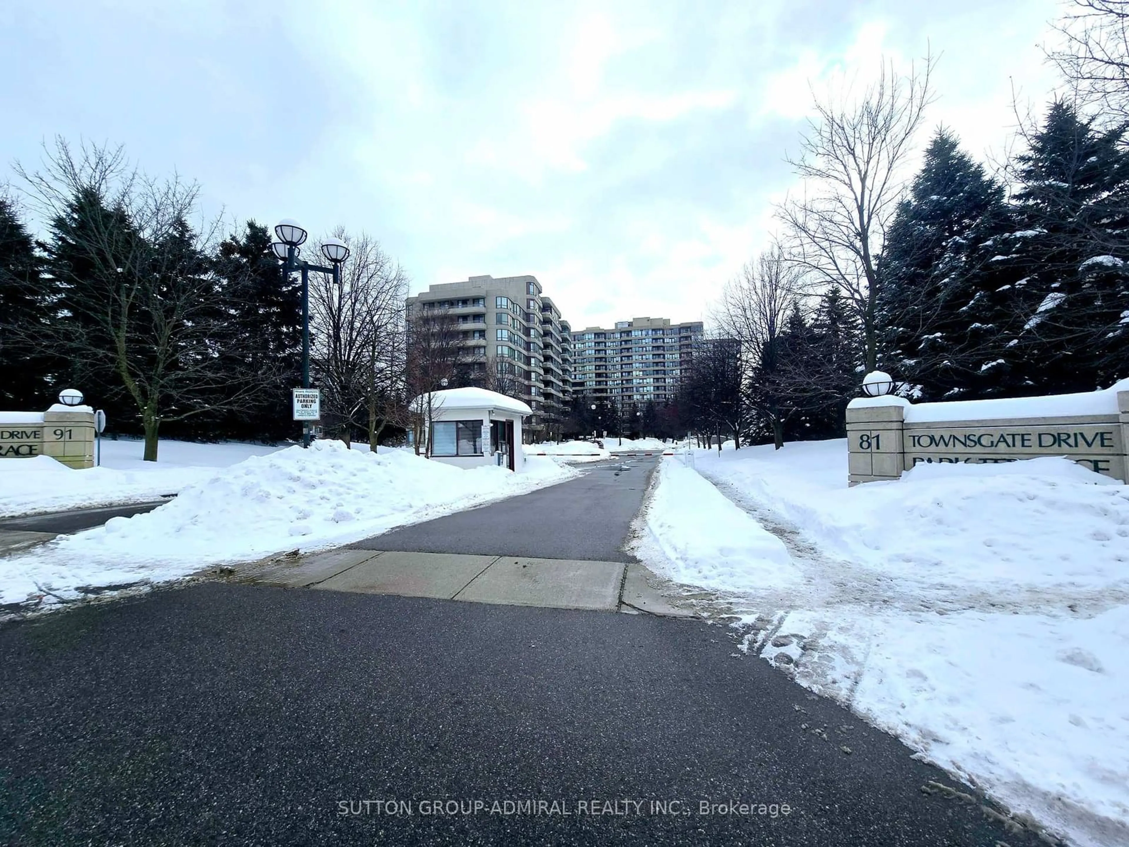 Unknown for 91 Townsgate Dr #PH210, Vaughan Ontario L4J 8E8