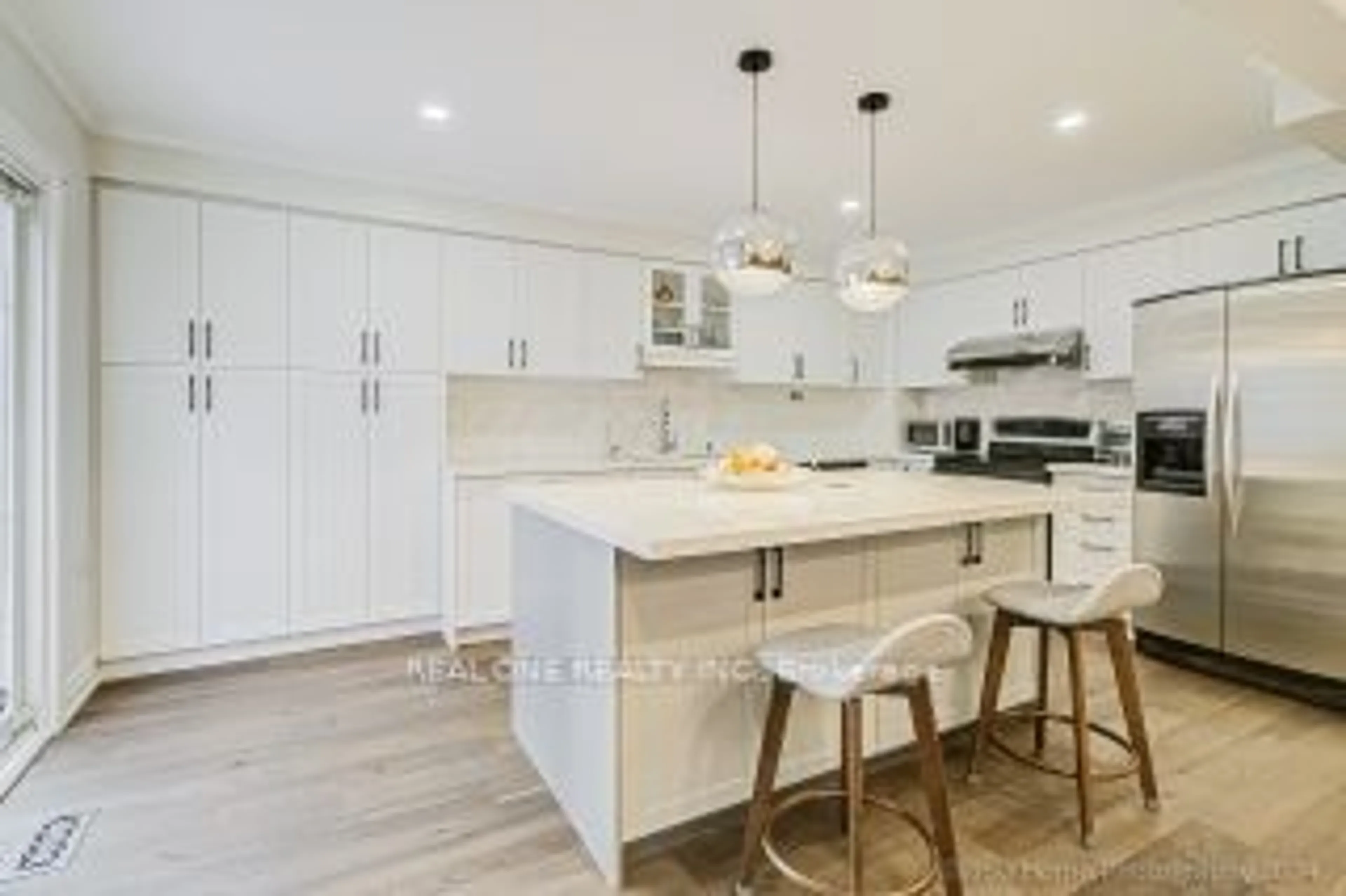 Open concept kitchen, unknown for 136 Jaimie Rd, Vaughan Ontario L4J 6A9