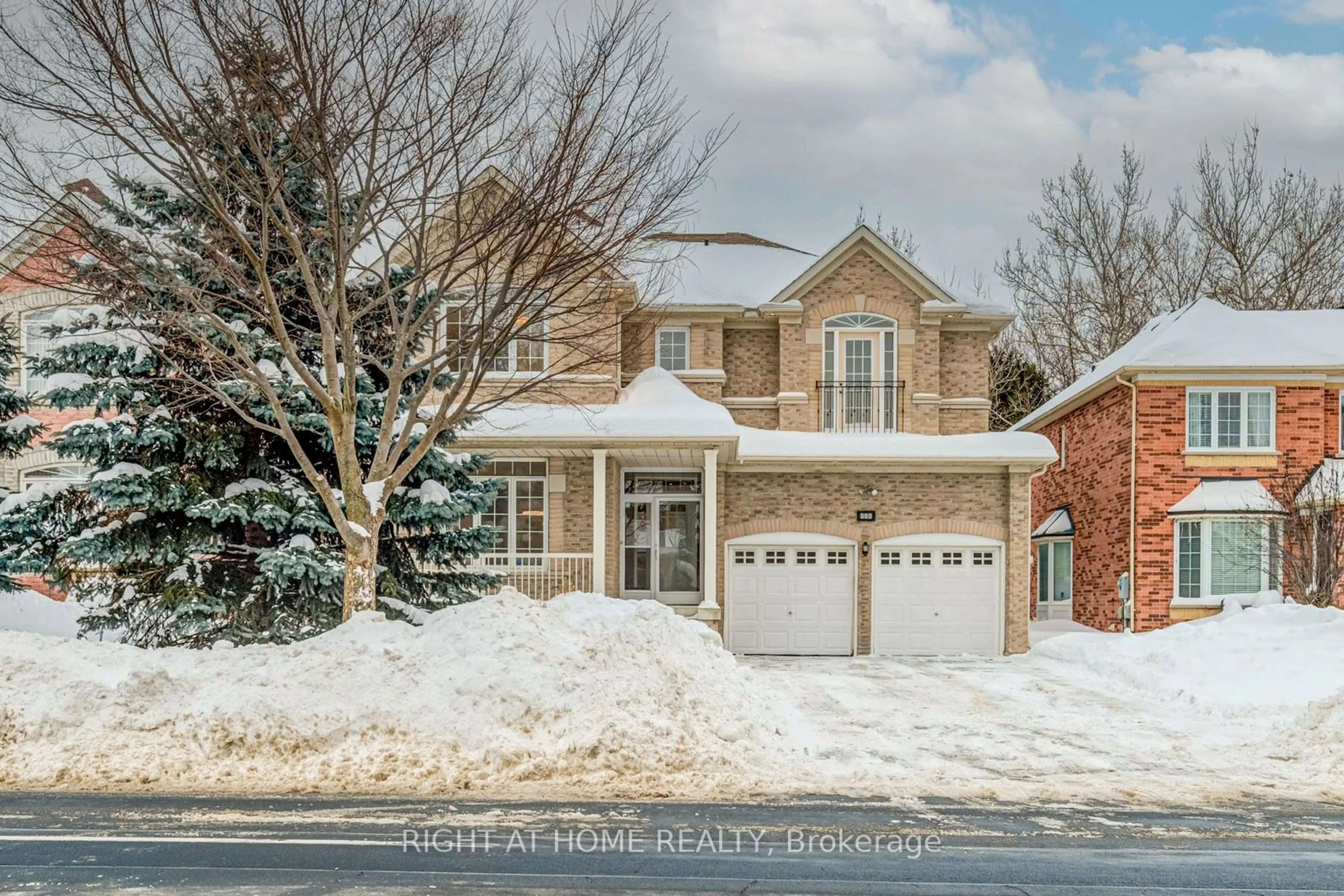 Home with brick exterior material, street for 609 Carlton Rd, Markham Ontario L3P 7R6