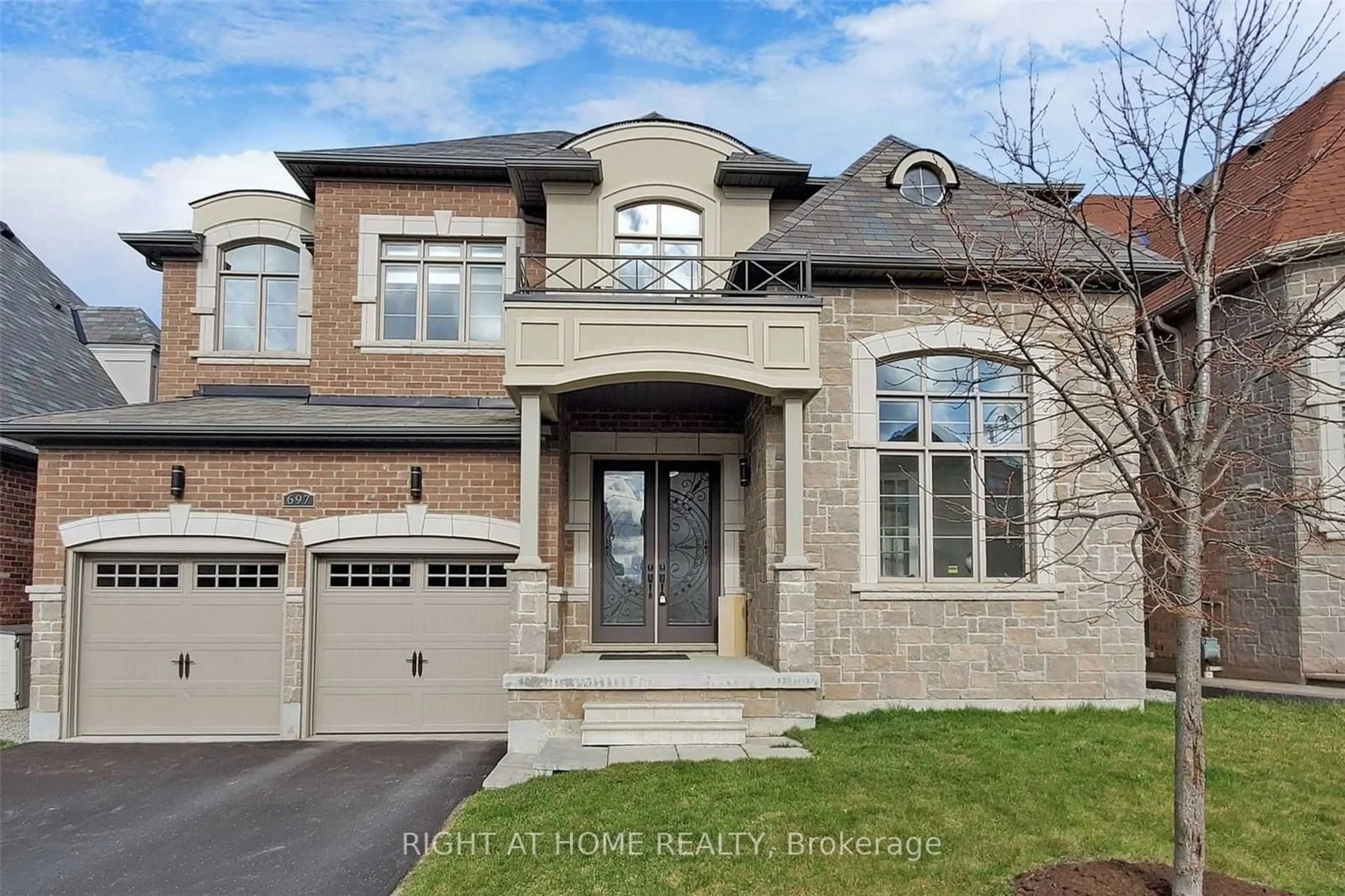 Home with brick exterior material, street for 697 Mcgregor Farm Tr, Newmarket Ontario L3X 0H3