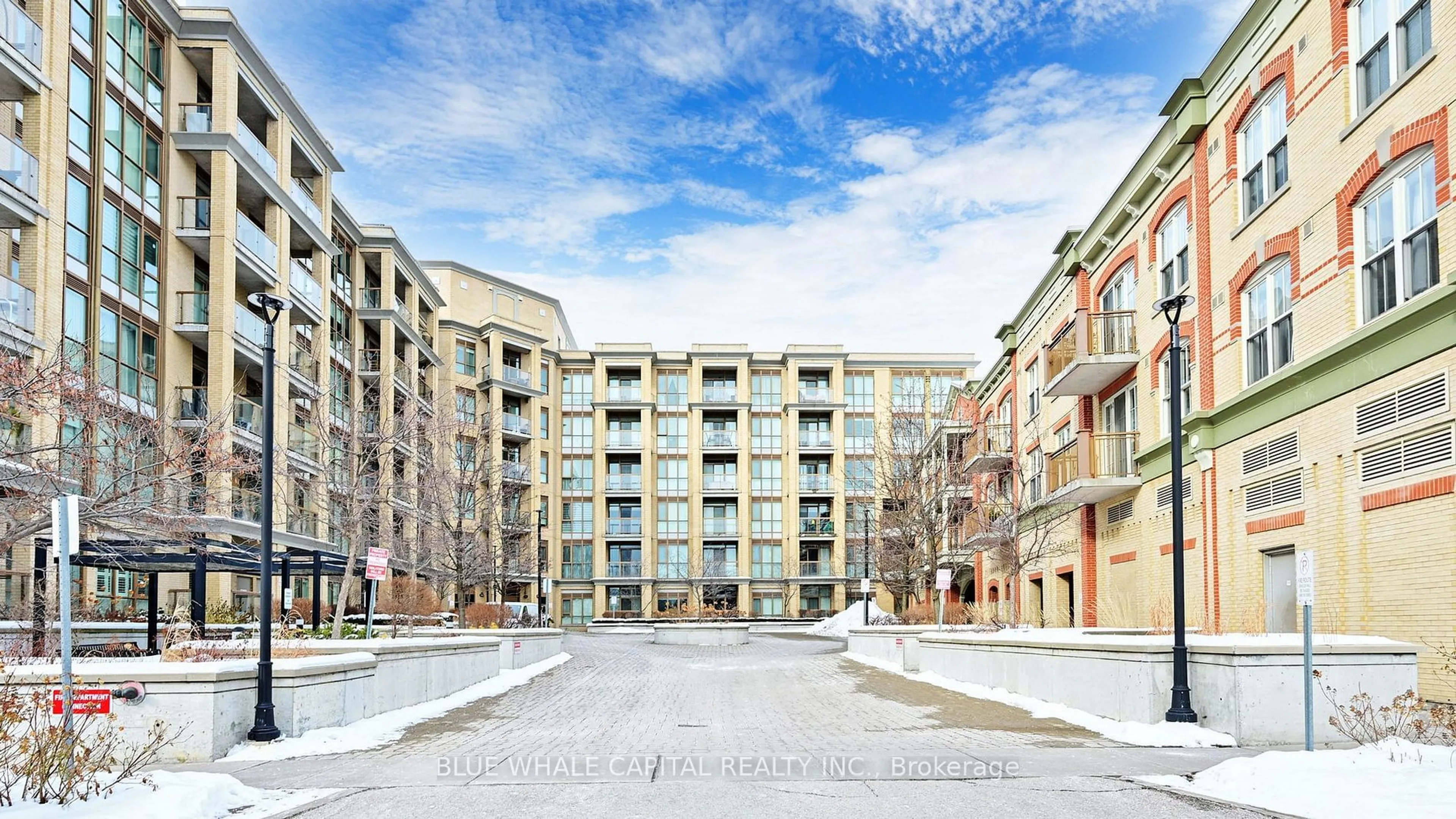 Patio, building for 68 Main St #426, Markham Ontario L3P 1X5