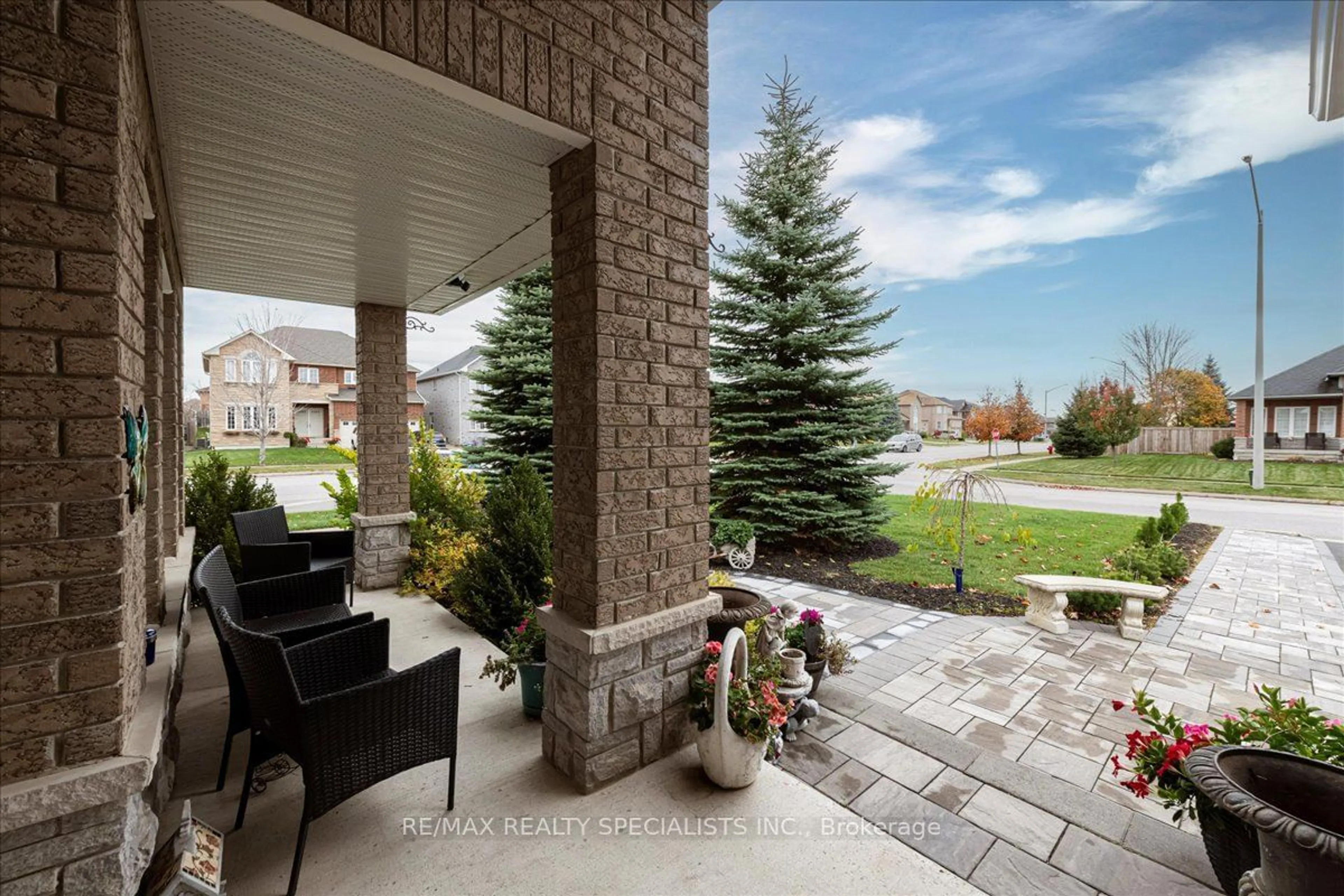 Patio, unknown for 1165 Mitchell Crt, Innisfil Ontario L9S 5A5