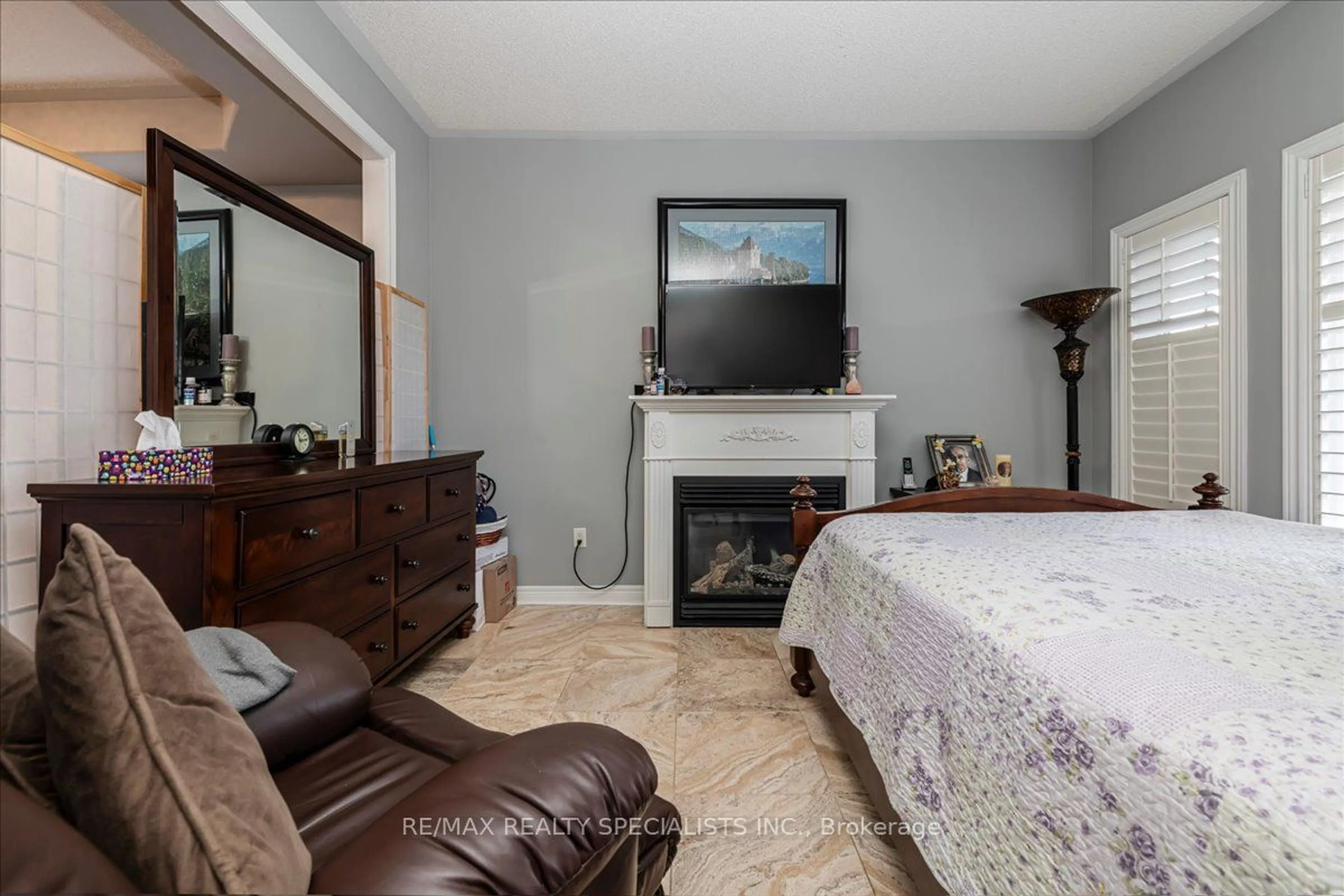 A pic of a room for 1165 Mitchell Crt, Innisfil Ontario L9S 5A5