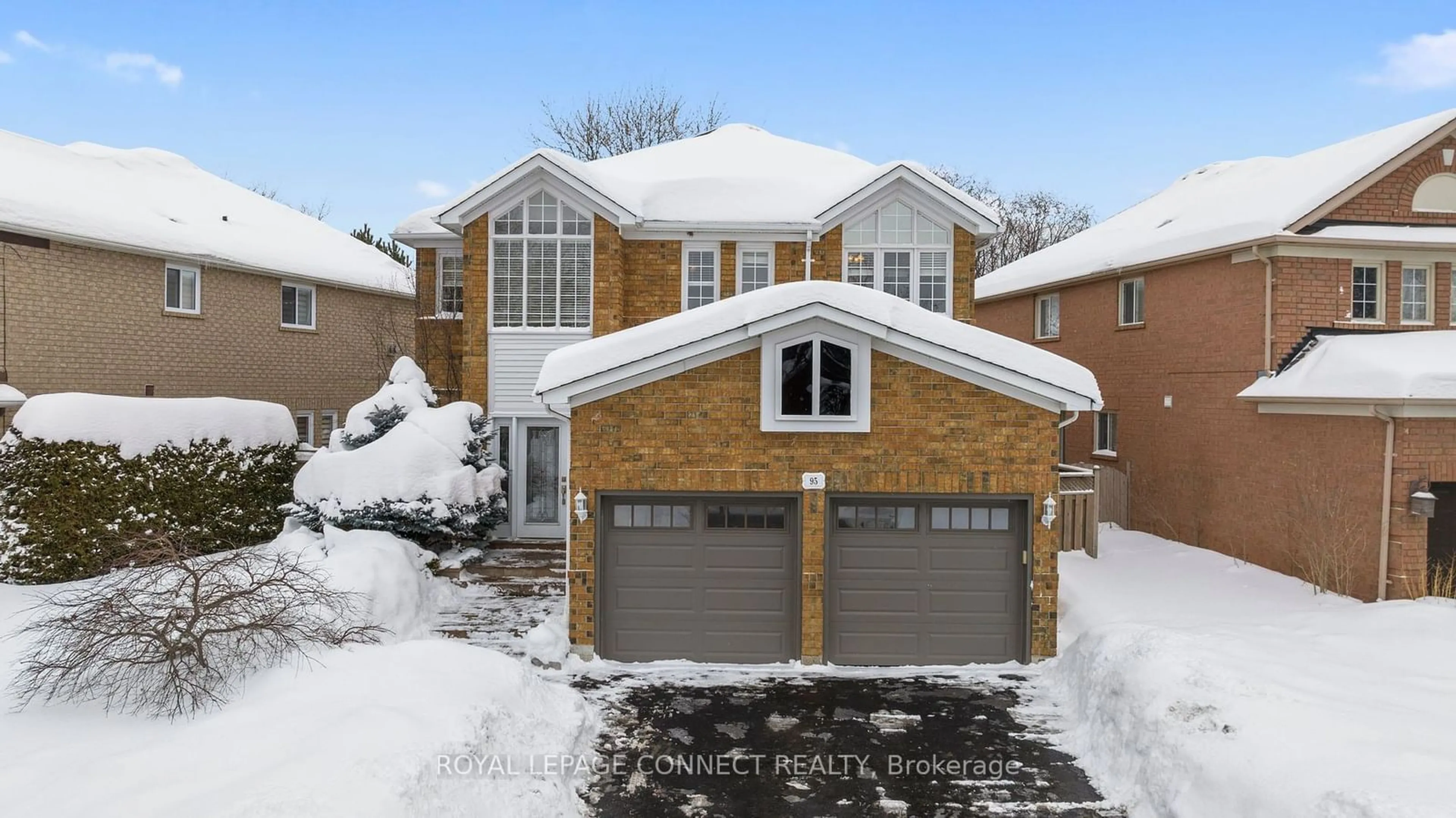 Home with brick exterior material, street for 95 Pinnacle Tr, Aurora Ontario L4G 7G7