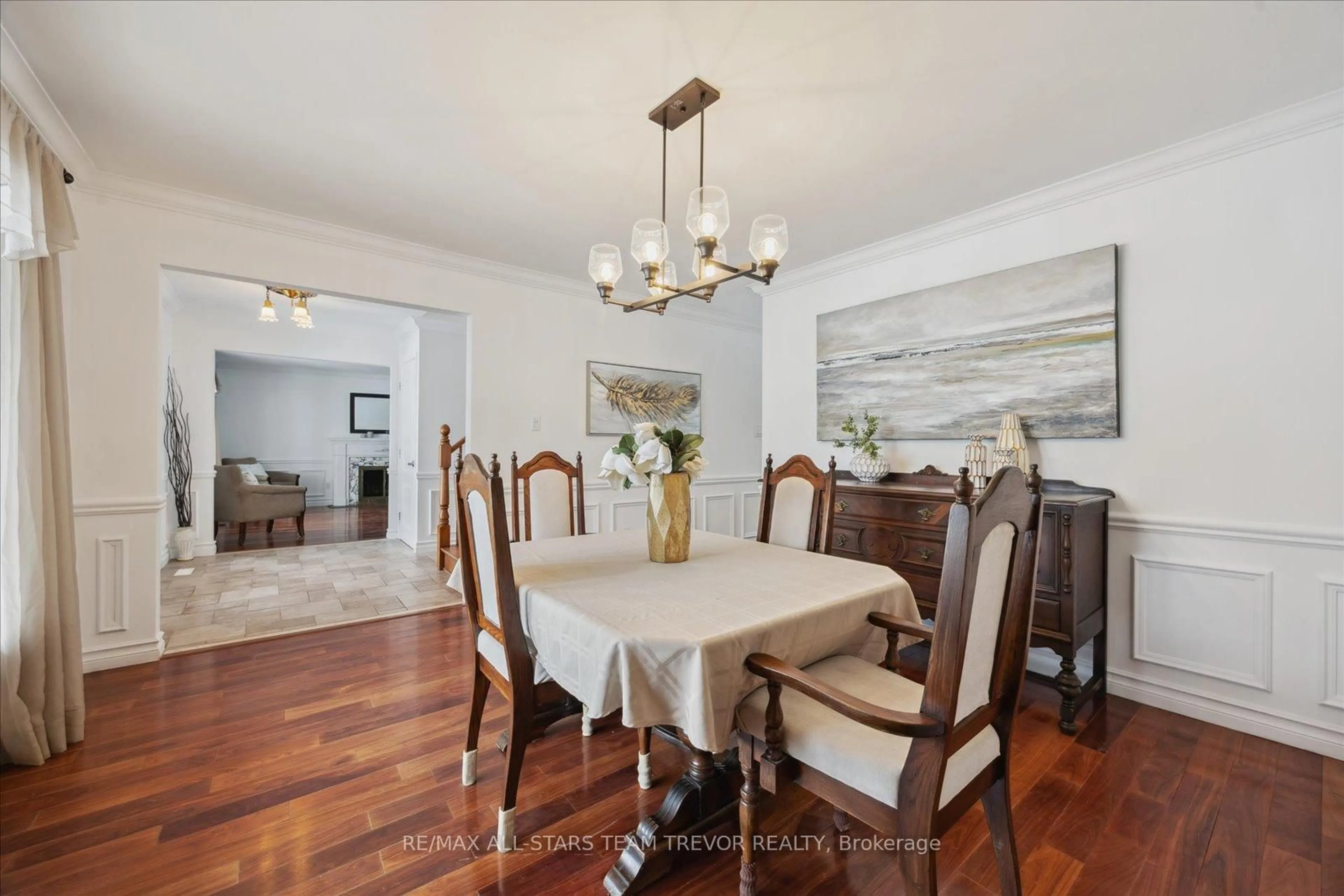 Dining room, unknown for 346 Bennet Dr, King Ontario L7B 1G7