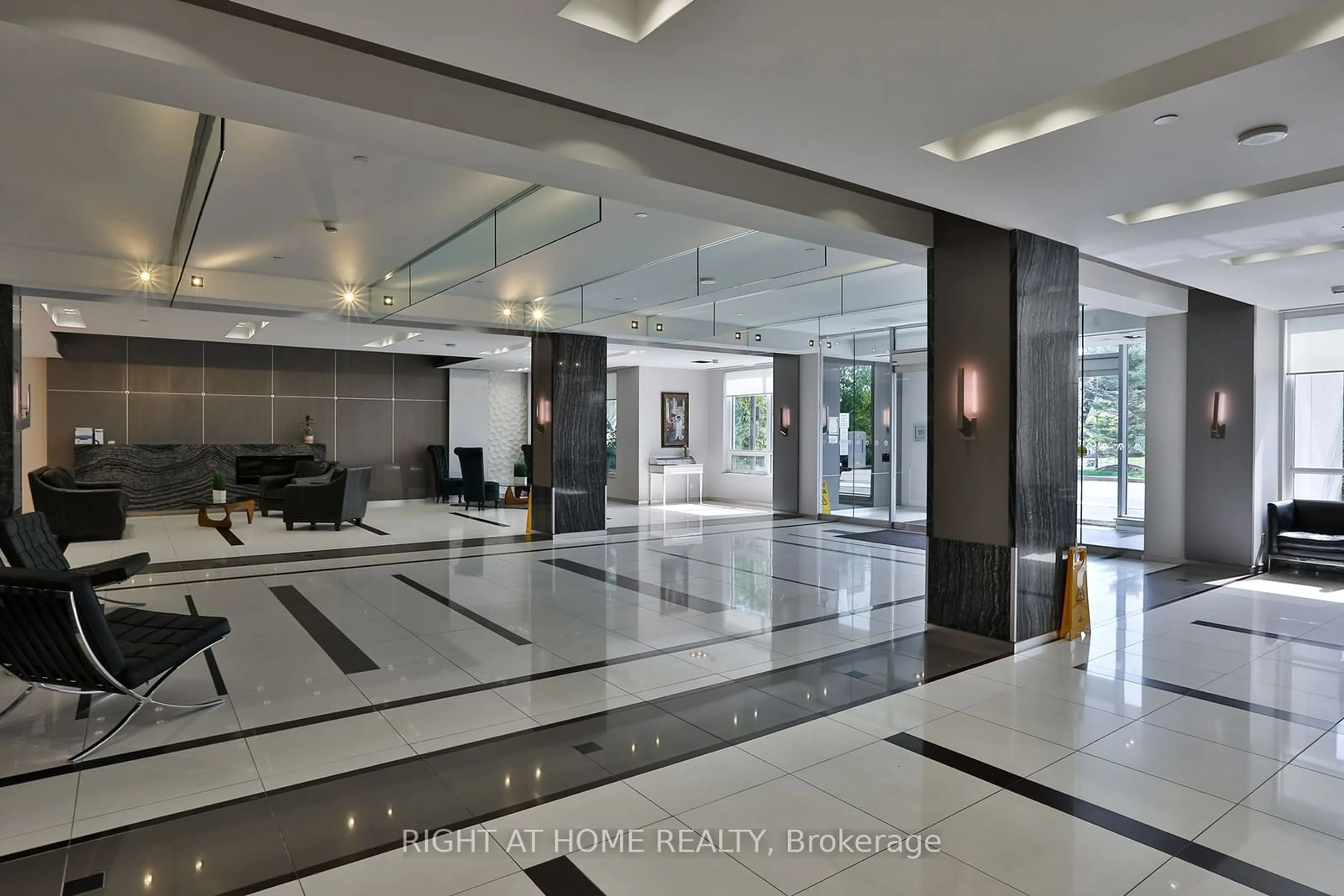 Lobby for 7165 Yonge St #1505, Markham Ontario L3T 0C9