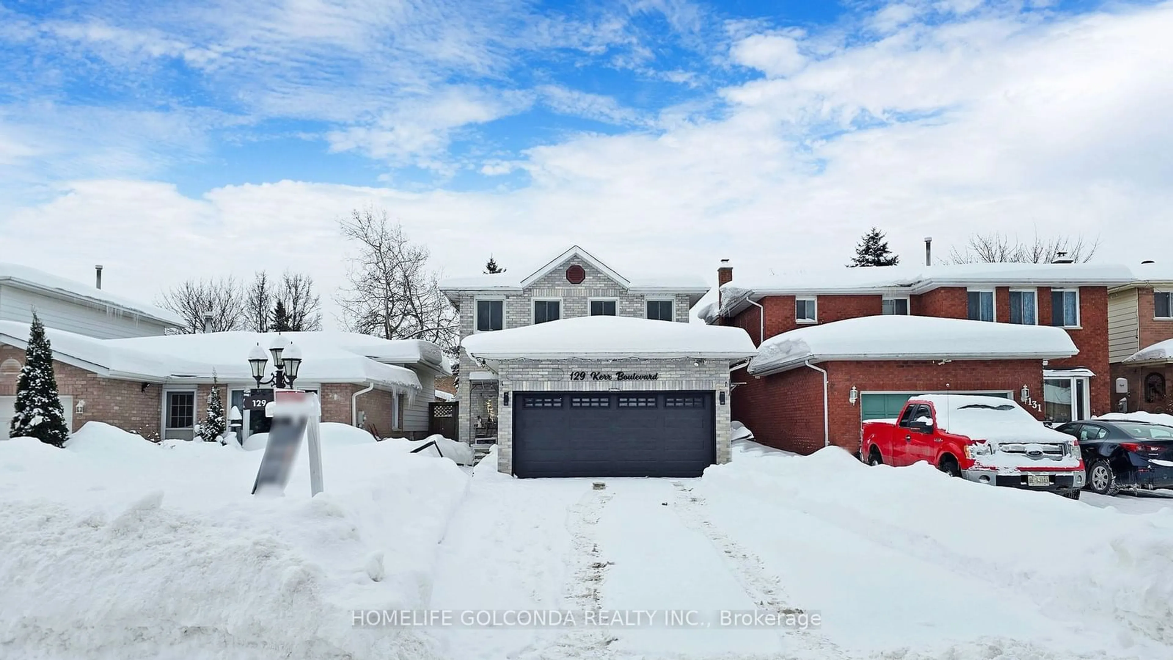 A pic from outside/outdoor area/front of a property/back of a property/a pic from drone, street for 129 Kerr Blvd, New Tecumseth Ontario L9R 1C7