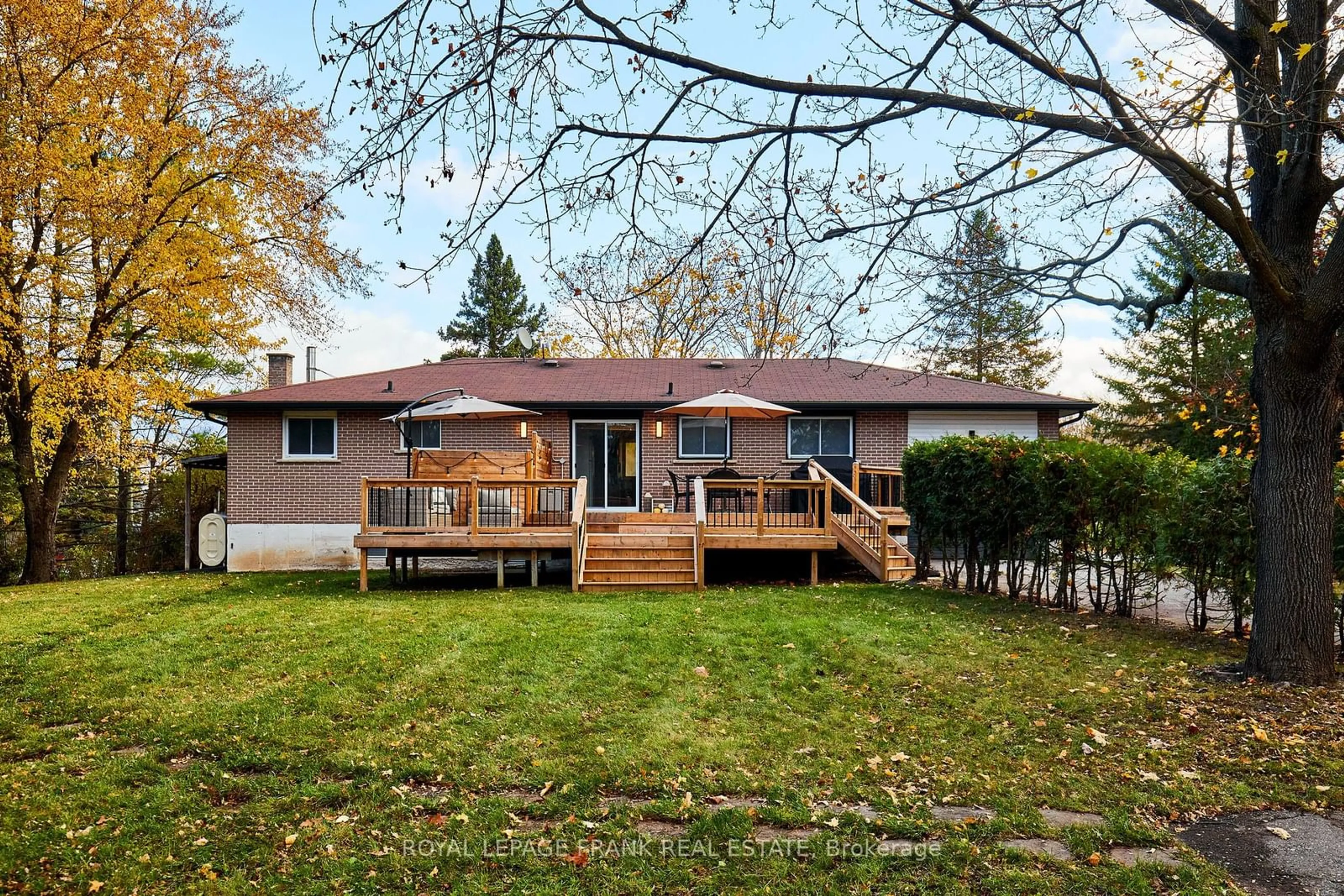 Patio, water/lake/river/ocean view for 10 Harrison Dr, Uxbridge Ontario L0C 1C0