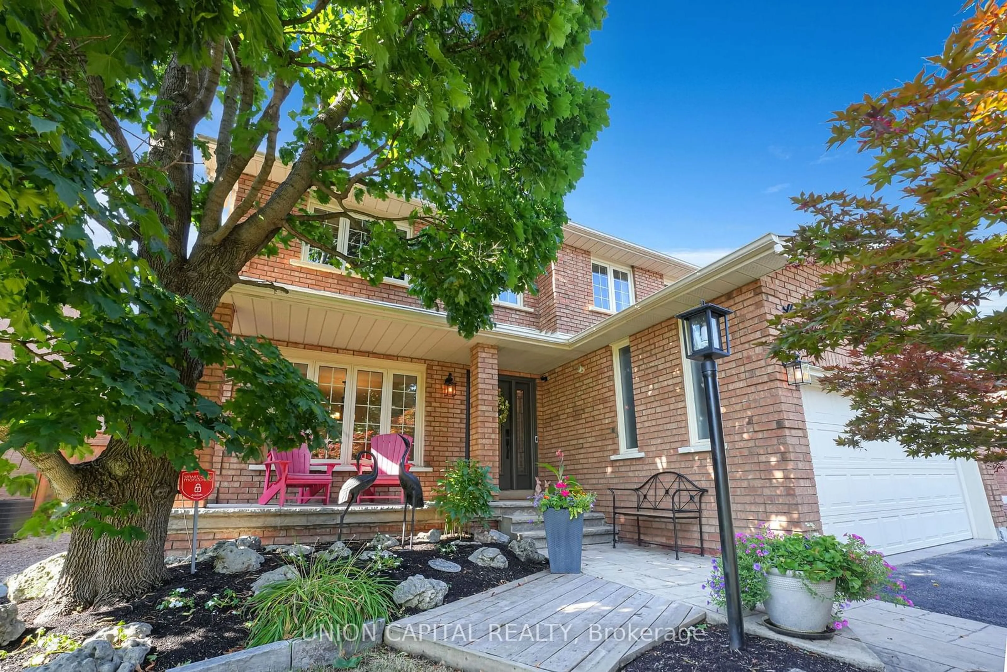 Home with brick exterior material, street for 48 Bramble Cres, Whitchurch-Stouffville Ontario L4A 7Y5