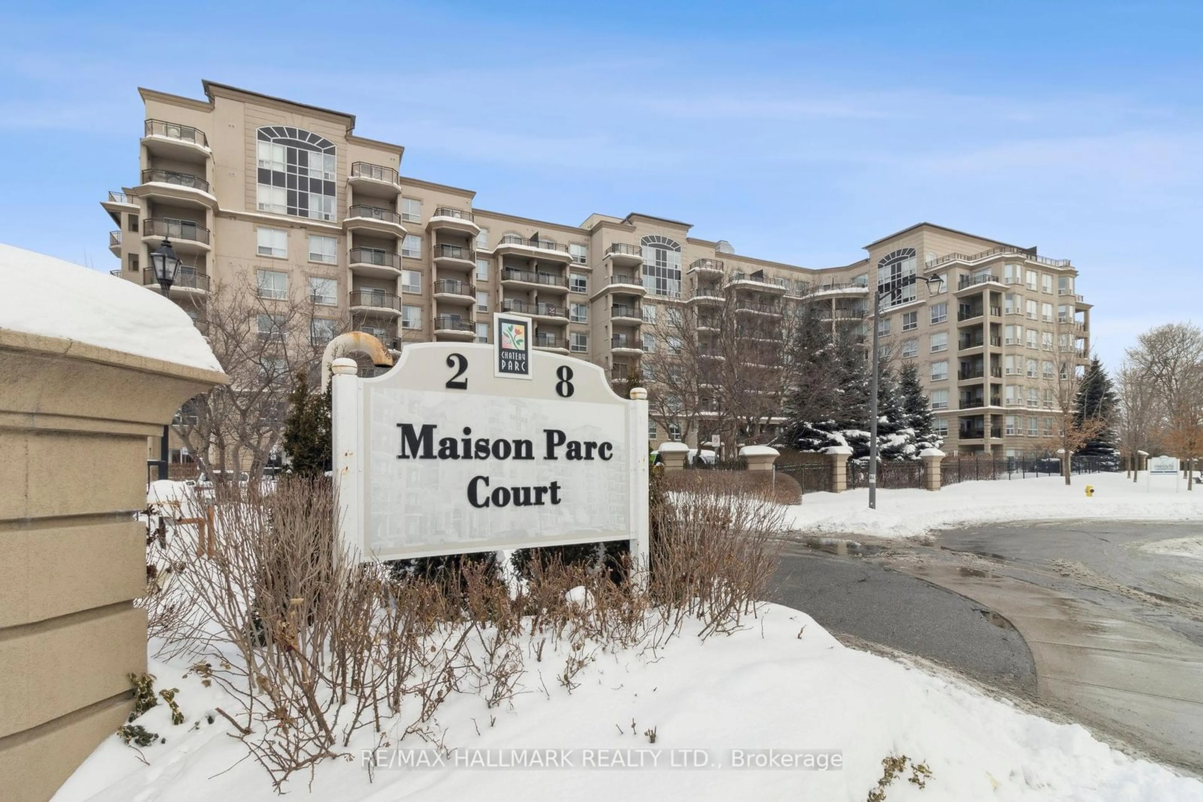 Unknown for 2 Maison Parc Crt #713, Vaughan Ontario L4J 9K4