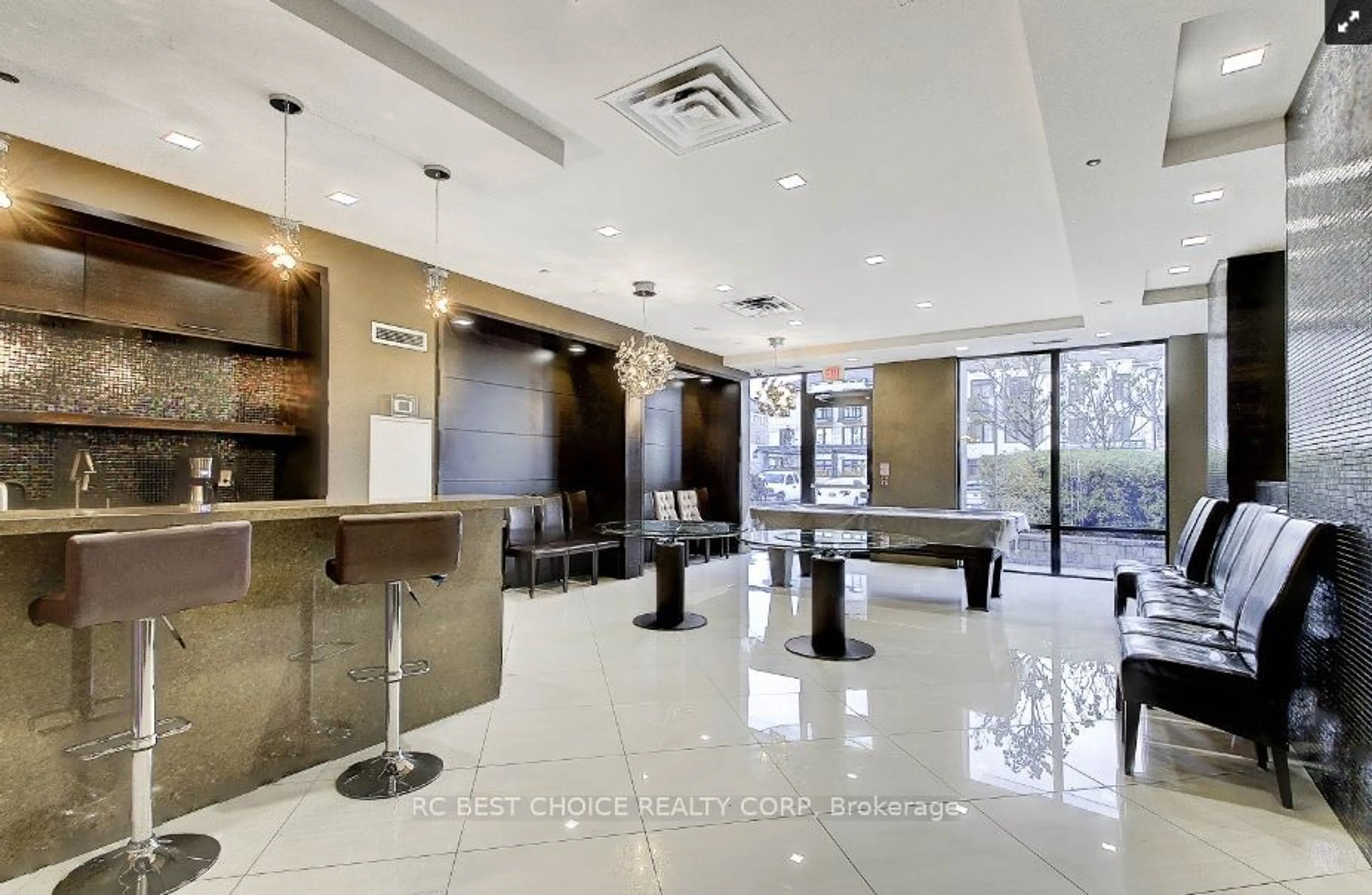 Lobby for 520 STEELES Ave #1505, Vaughan Ontario L4J 0H2