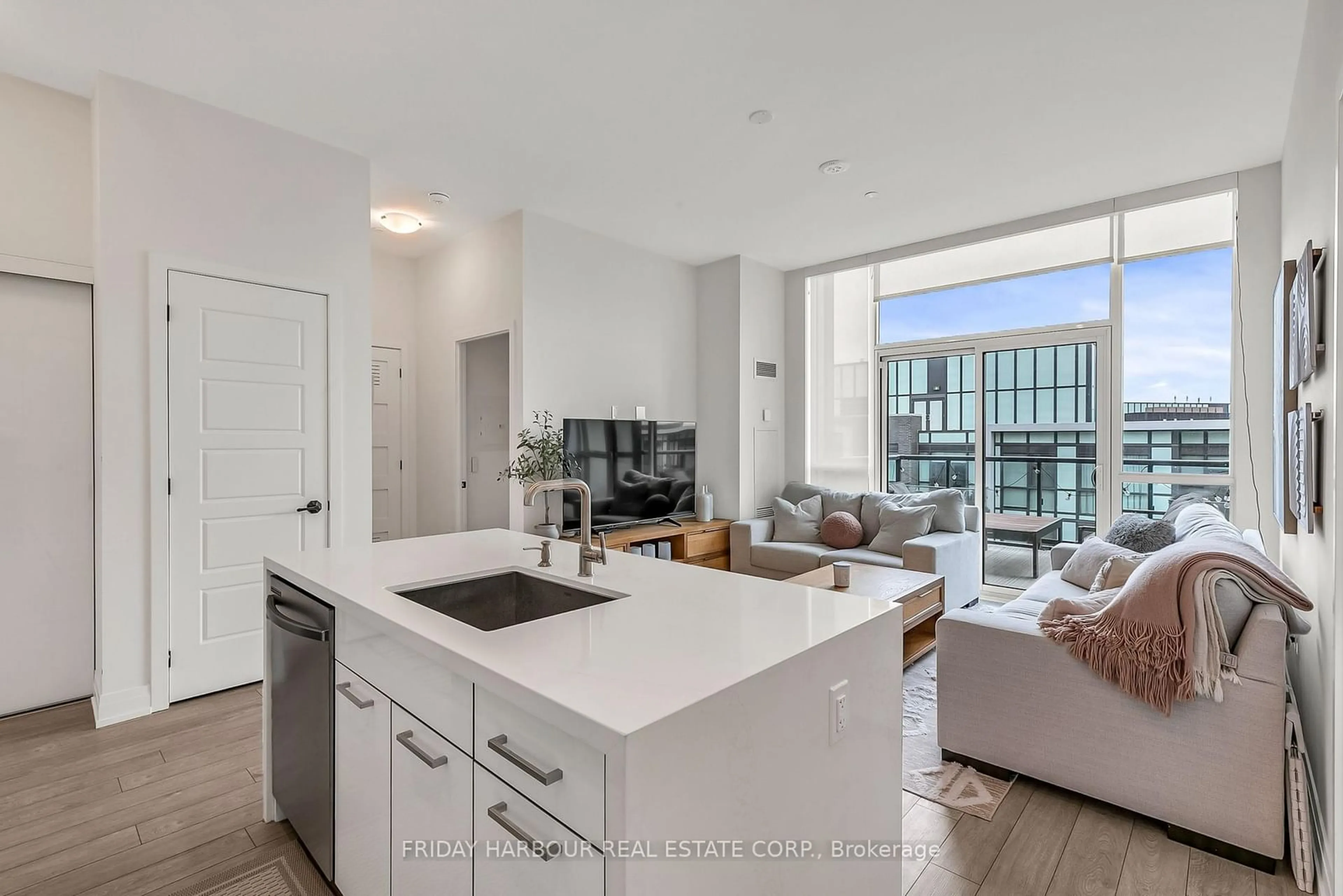 Open concept kitchen, unknown for 415 Sea Ray Ave #411, Innisfil Ontario L9S 0R5
