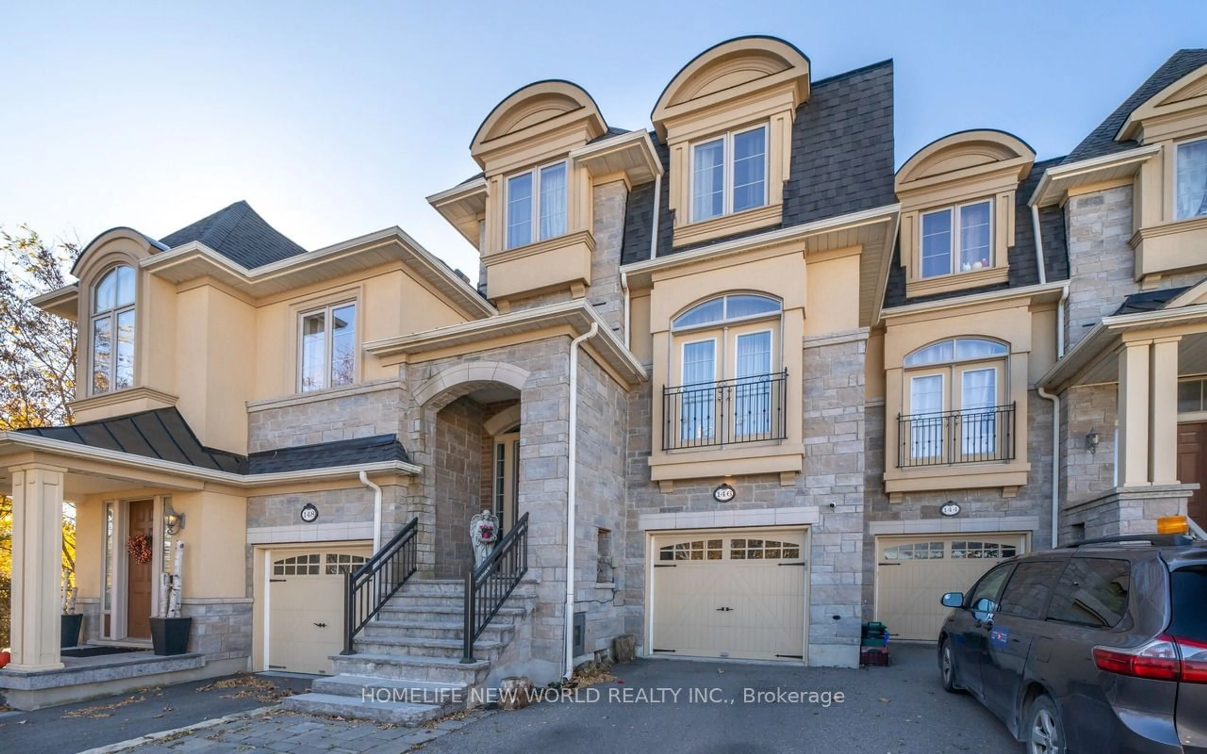 Home with brick exterior material, street for 146 Lacewood Dr, Richmond Hill Ontario L4S 0E5