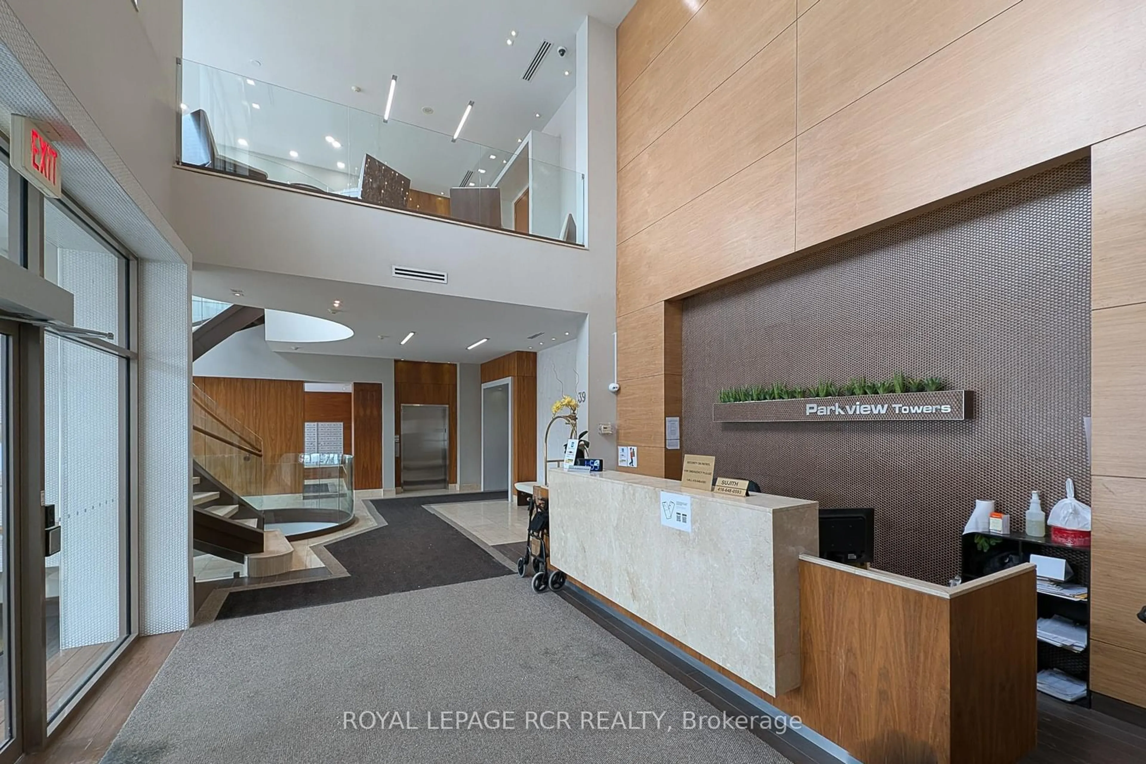 Lobby for 37 Galleria Pkwy #515, Markham Ontario L3T 0A5