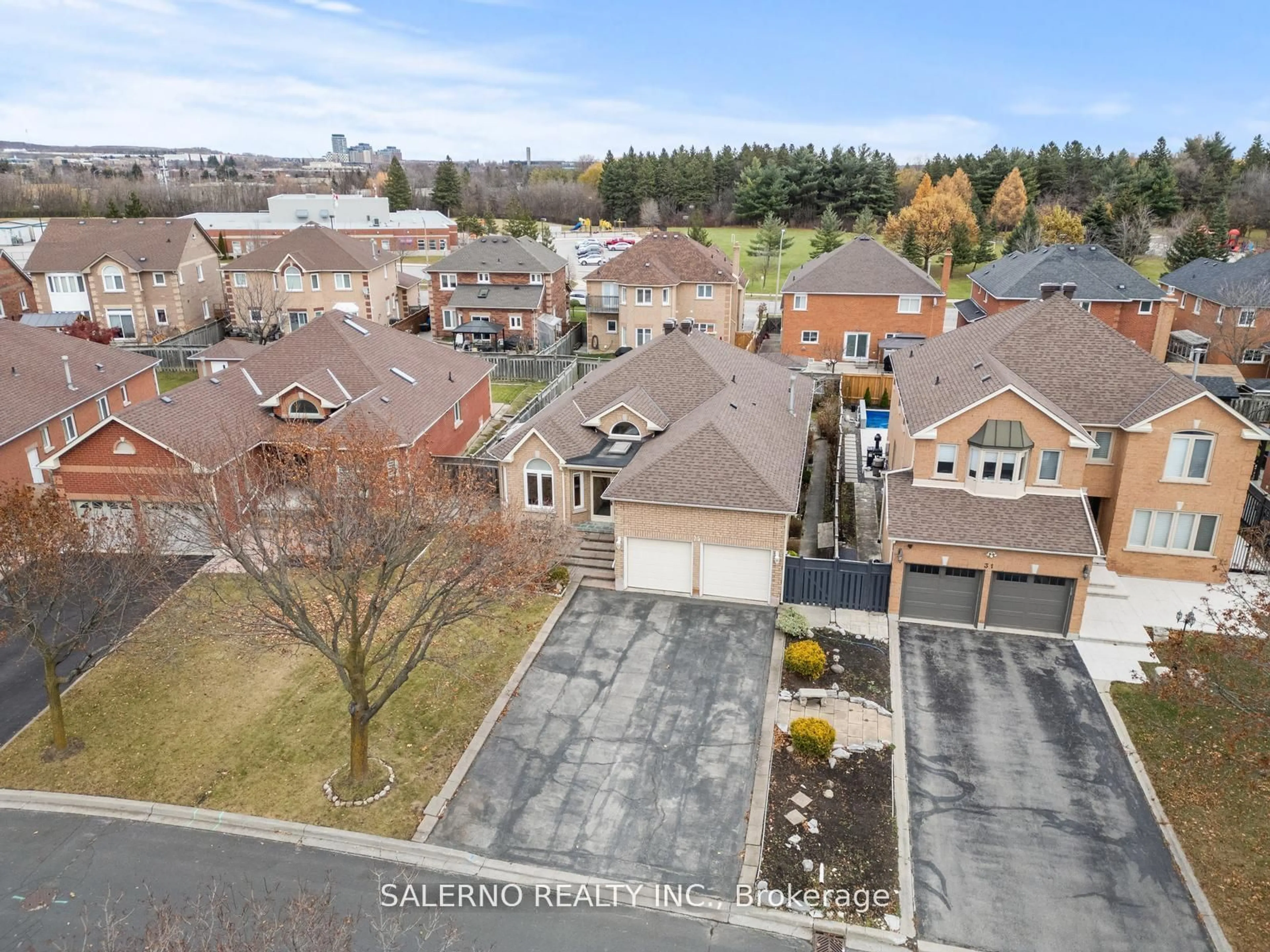 A pic from outside/outdoor area/front of a property/back of a property/a pic from drone, city buildings view from balcony for 25 Lockheed Ave, Vaughan Ontario L6A 1X9