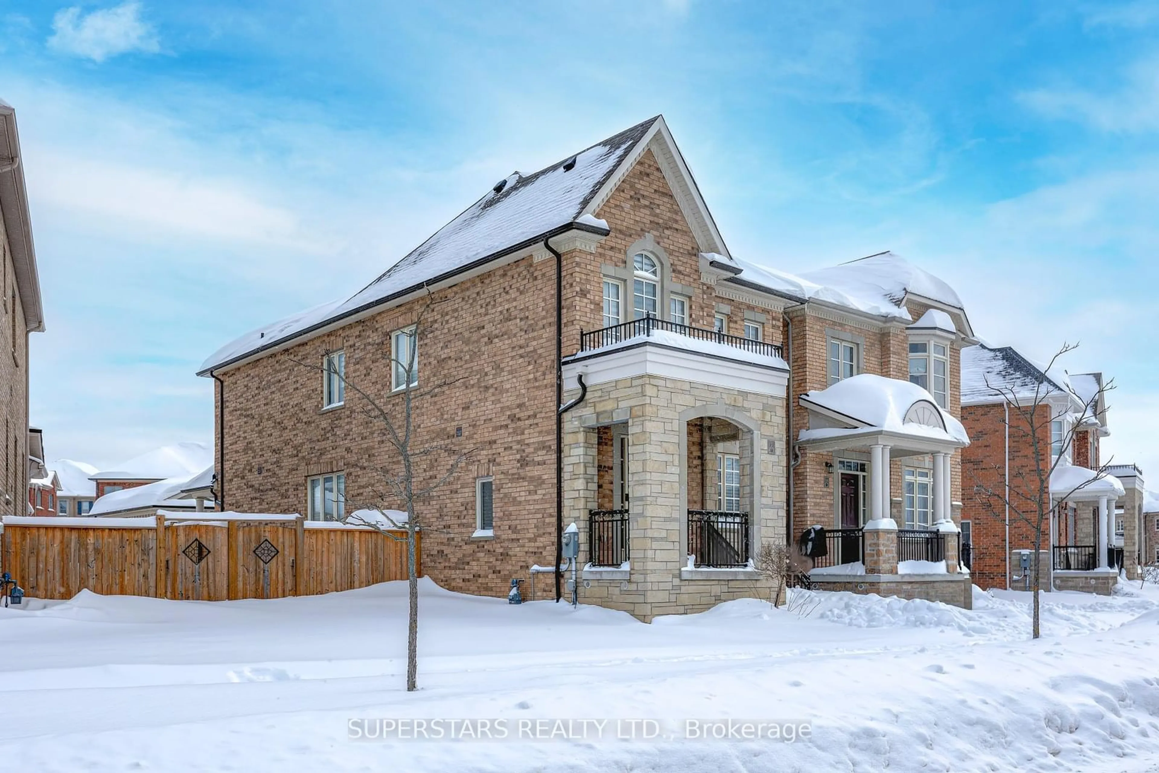 Home with brick exterior material, unknown for 168 Paradelle Dr, Richmond Hill Ontario L4E 1E7