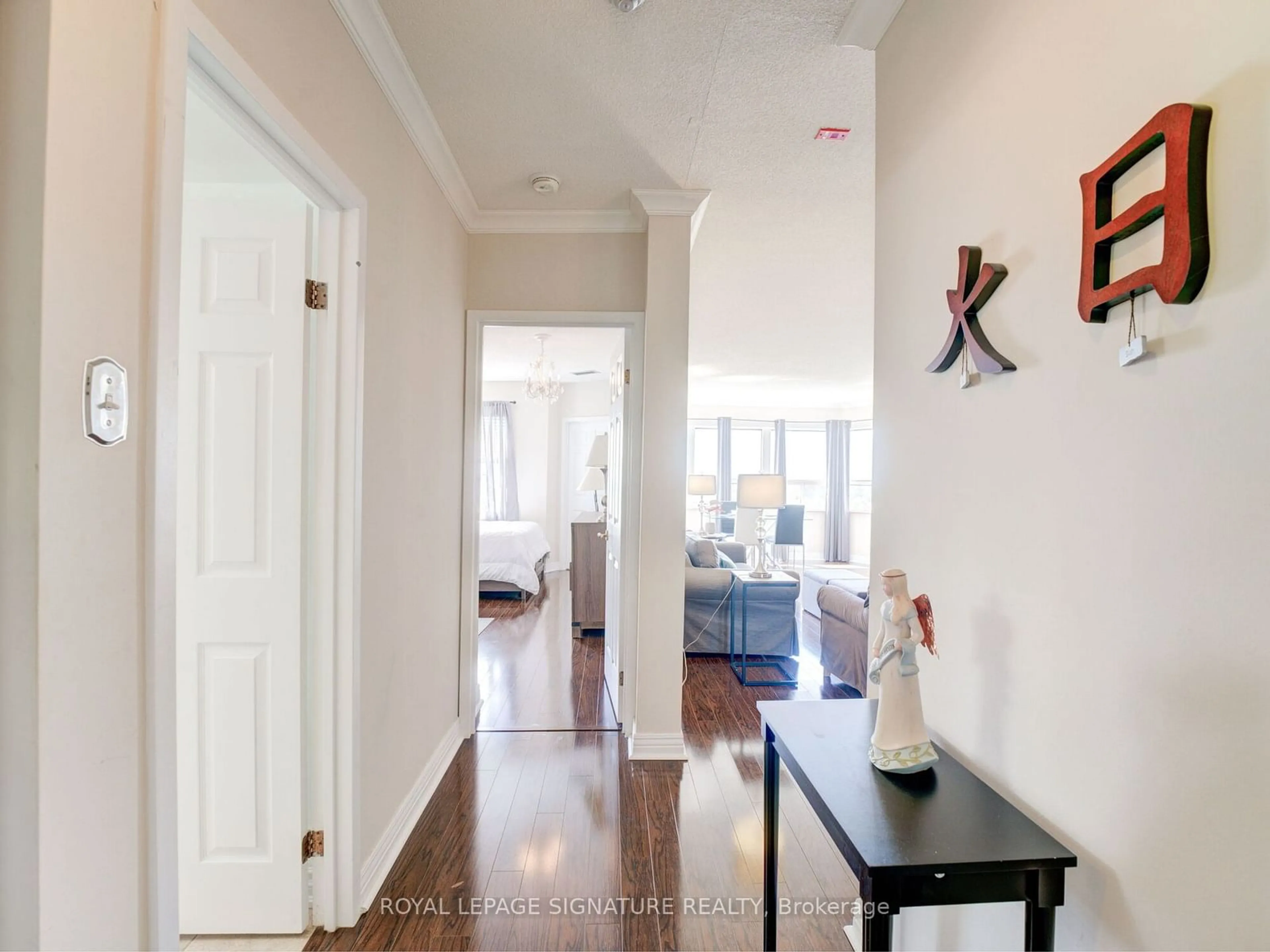 Indoor entryway for 2 Raymerville Dr #903, Markham Ontario L3P 7N7