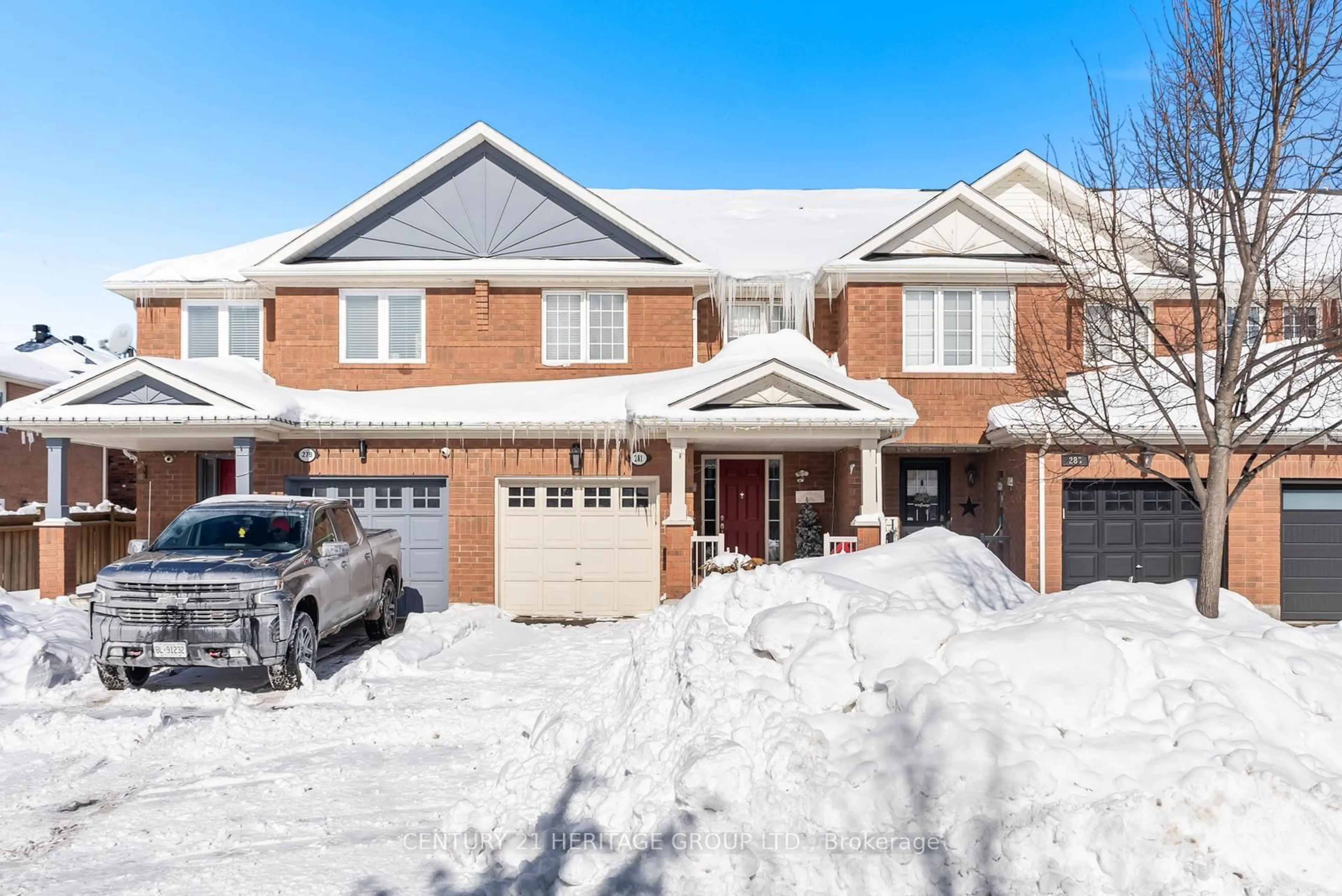 Home with brick exterior material, street for 281 Penndutch Circ, Whitchurch-Stouffville Ontario L4A 0P1