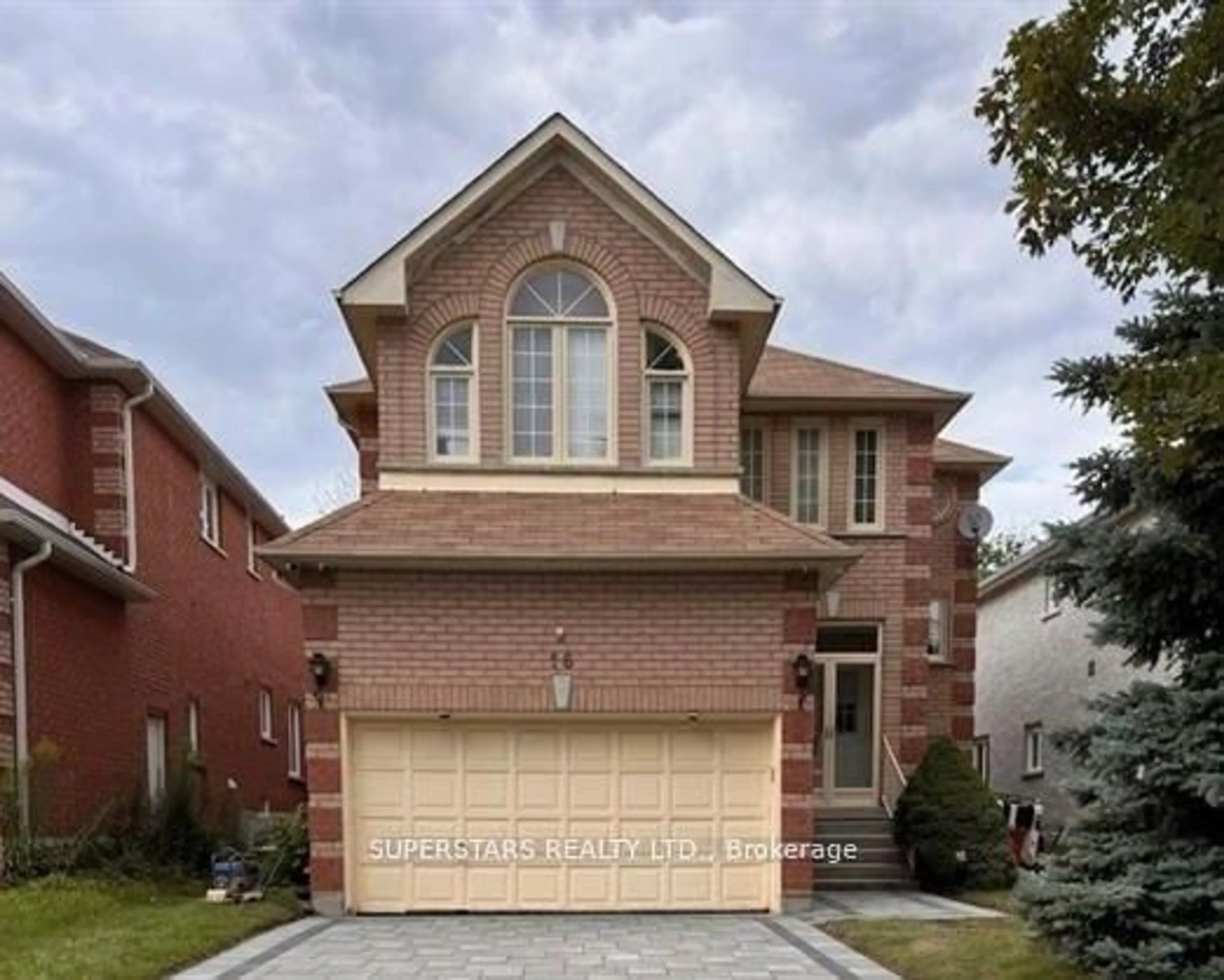 Home with brick exterior material, street for 16 Rawlings Ave, Richmond Hill Ontario L4S 1B4