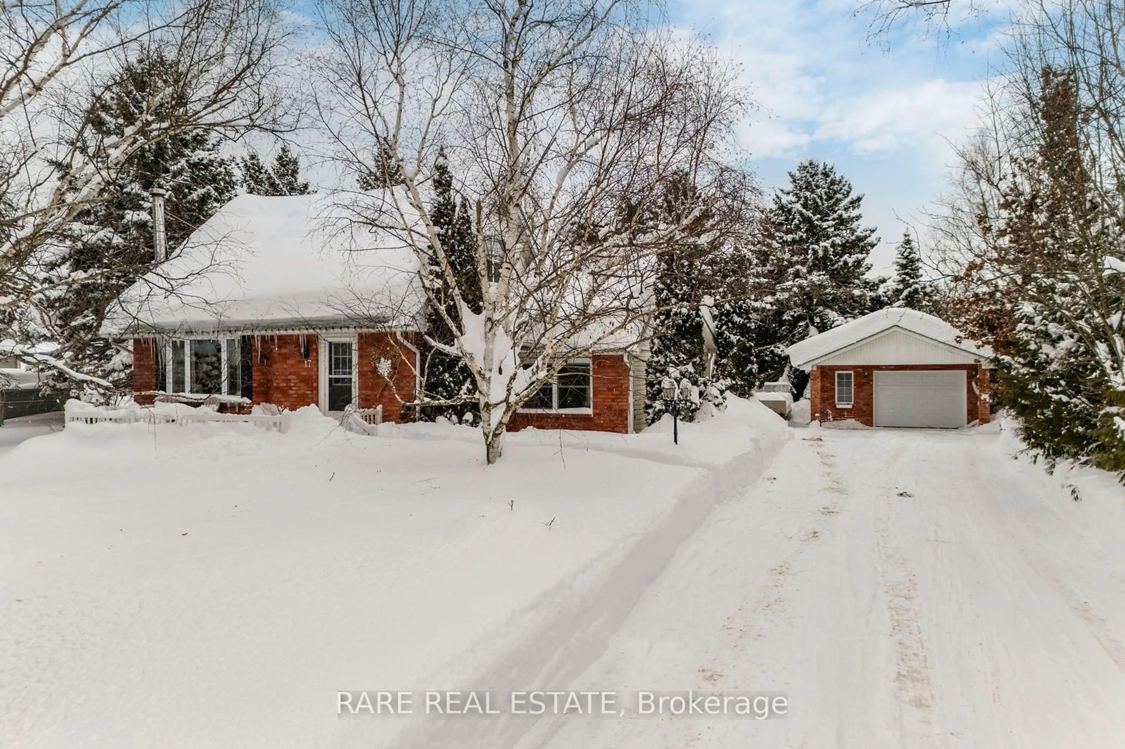 A pic from outside/outdoor area/front of a property/back of a property/a pic from drone, street for 17 Evan Ave, Adjala-Tosorontio Ontario L0M 1K0