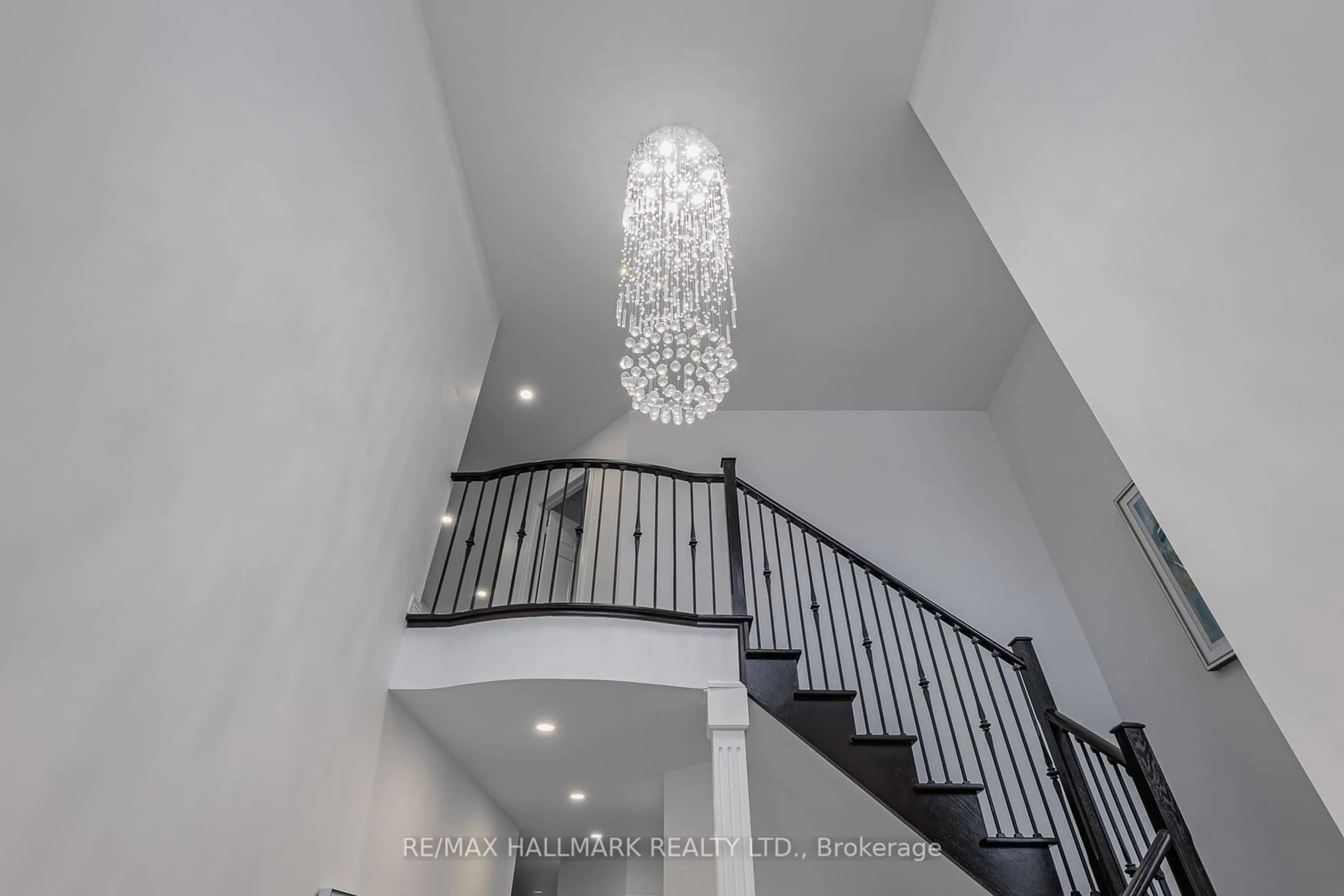 Indoor foyer for 18 Coakwell Dr, Markham Ontario L6B 0L7