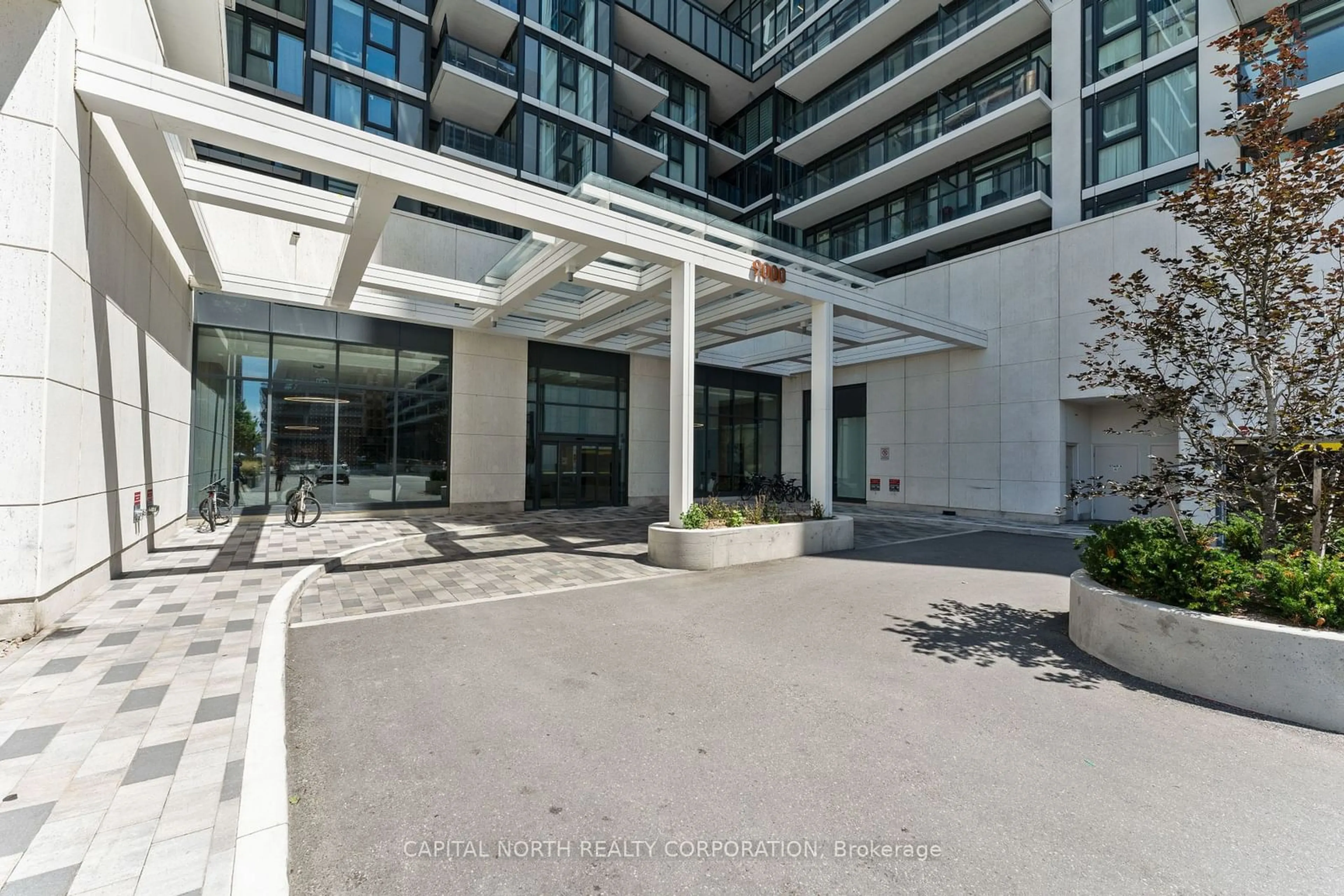 Indoor foyer for 9000 Jane St #319, Vaughan Ontario L4K 0M6