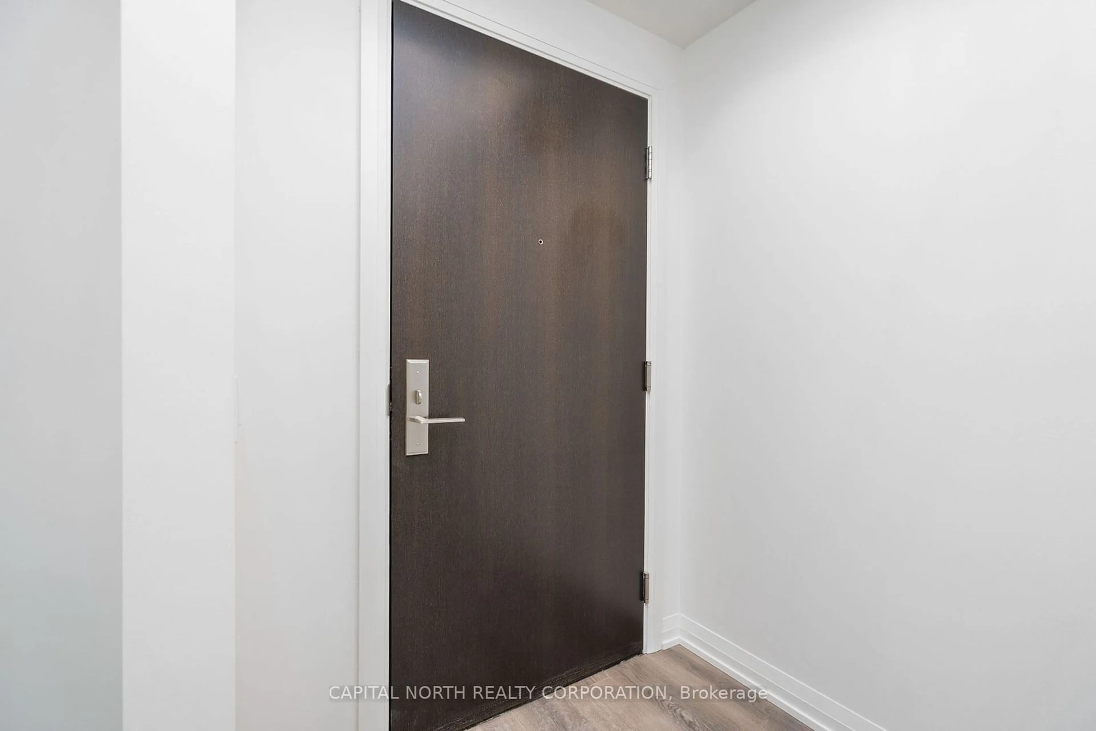 Indoor entryway for 9000 Jane St #319, Vaughan Ontario L4K 0M6