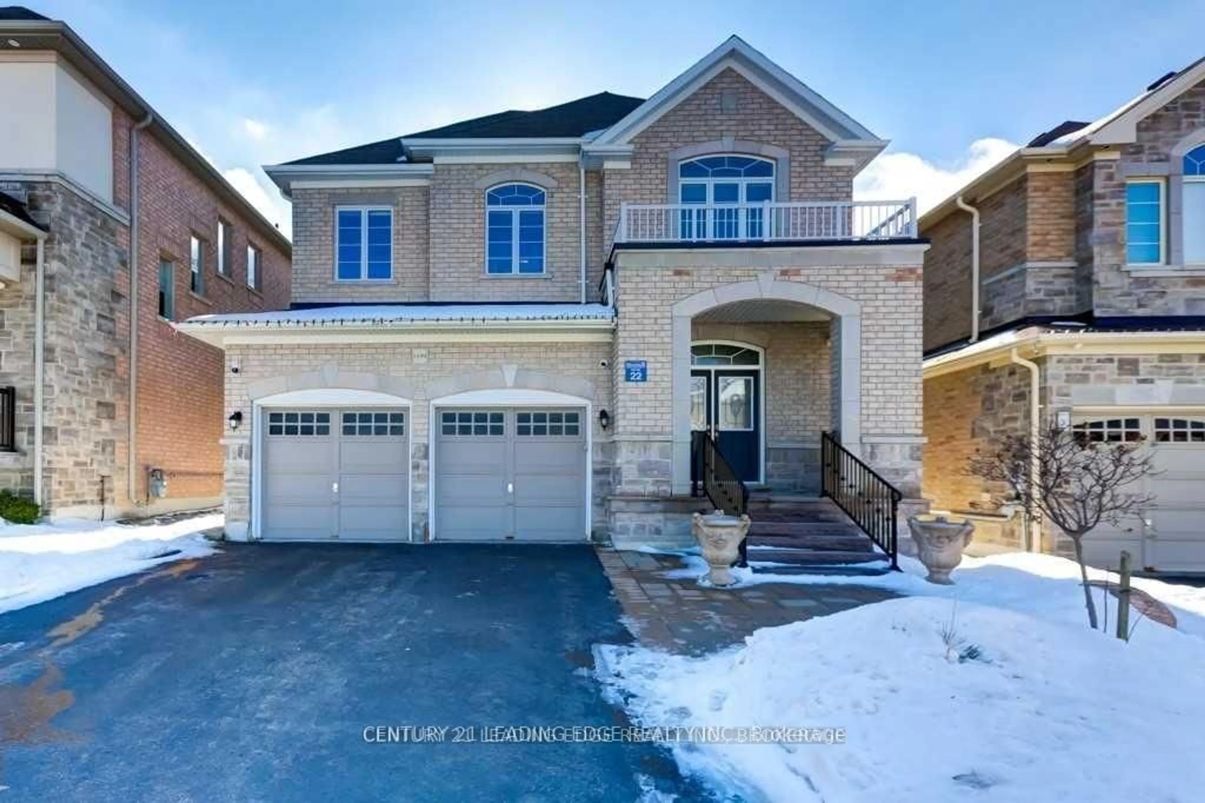 Home with brick exterior material, street for 1199 STUFFLES Cres, Newmarket Ontario L3X 0E2