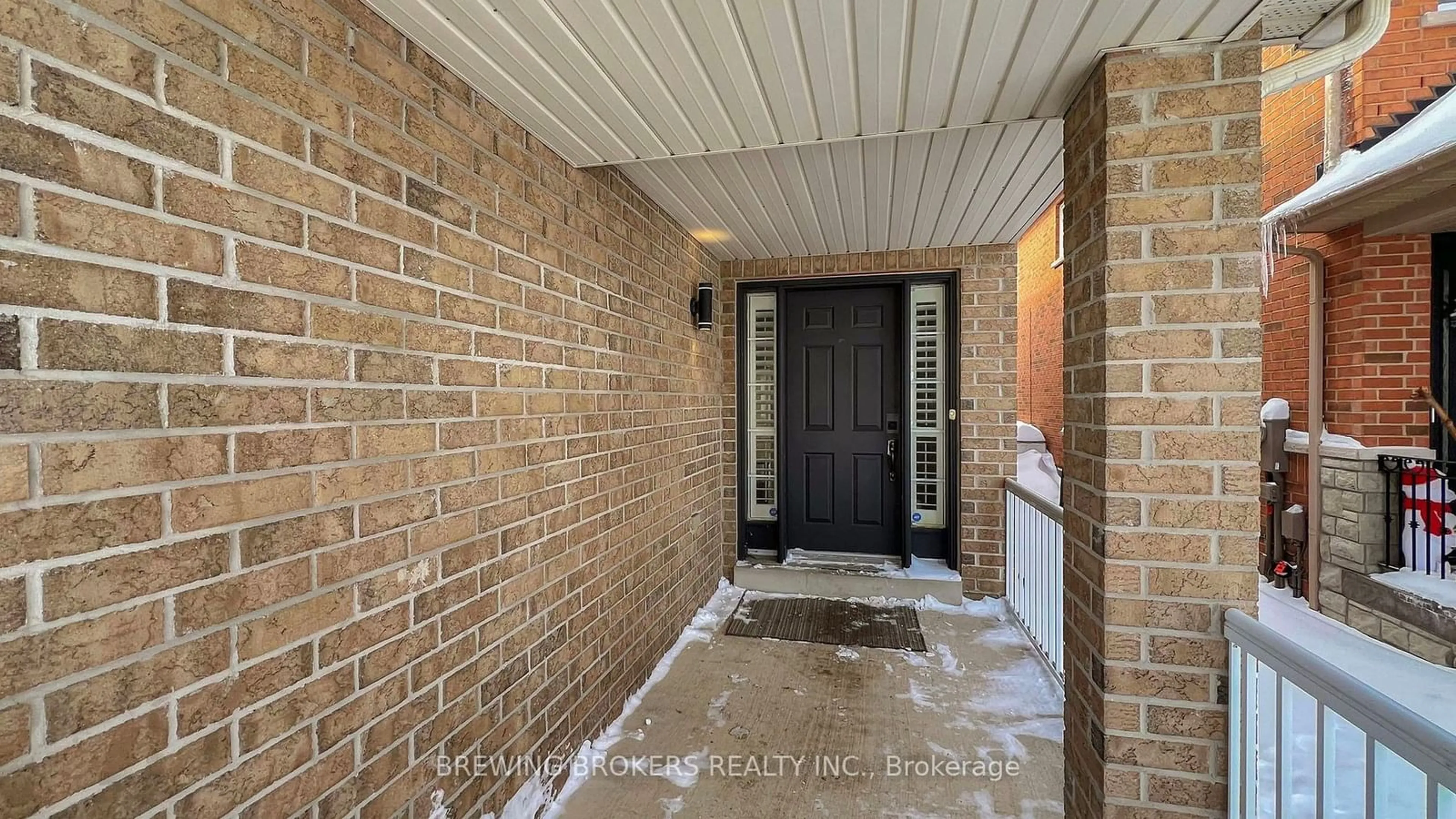 Indoor entryway for 20 Mirando St, Richmond Hill Ontario L4S 2W8