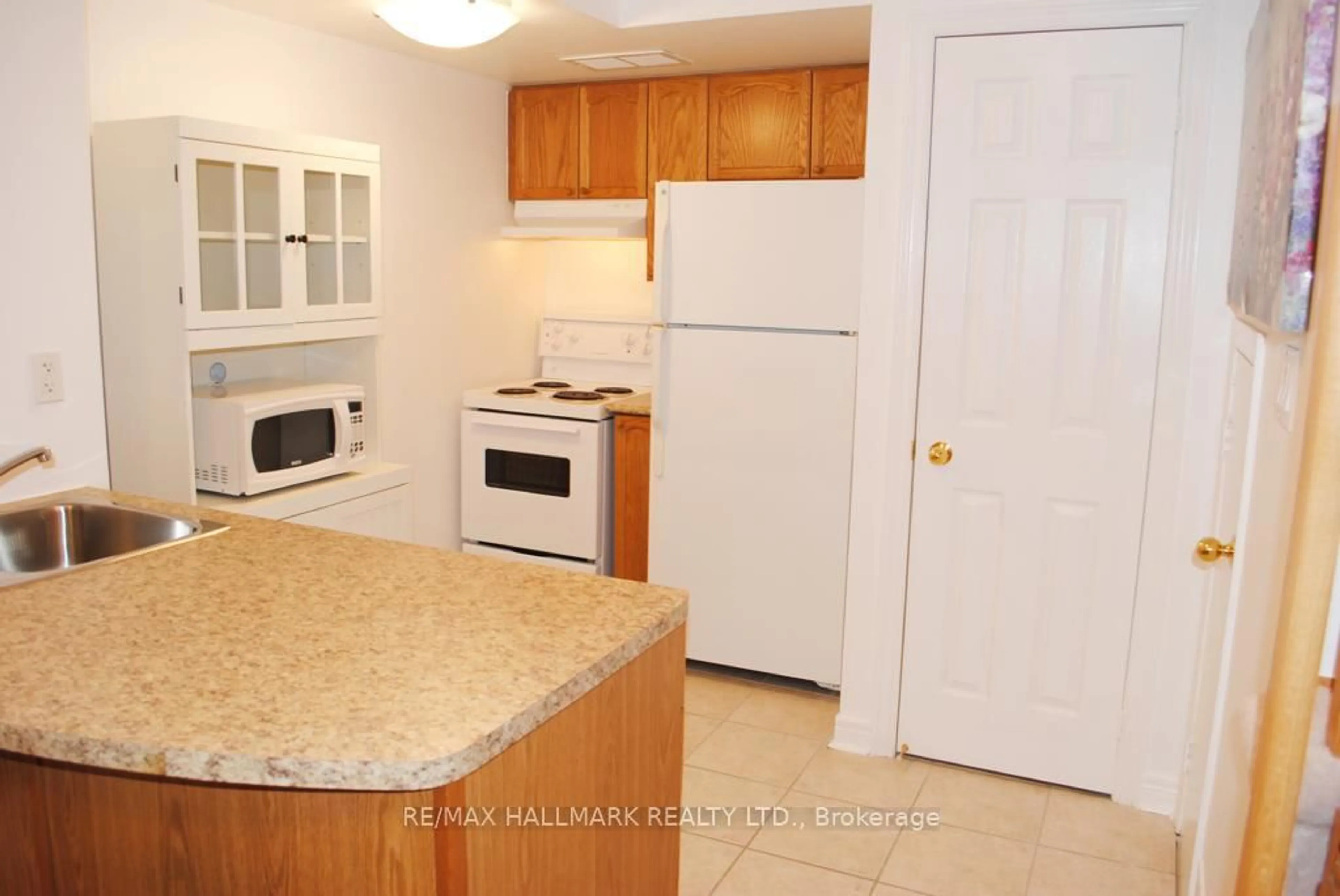 Standard kitchen, unknown for 312 John St #181, Markham Ontario L3T 0A7