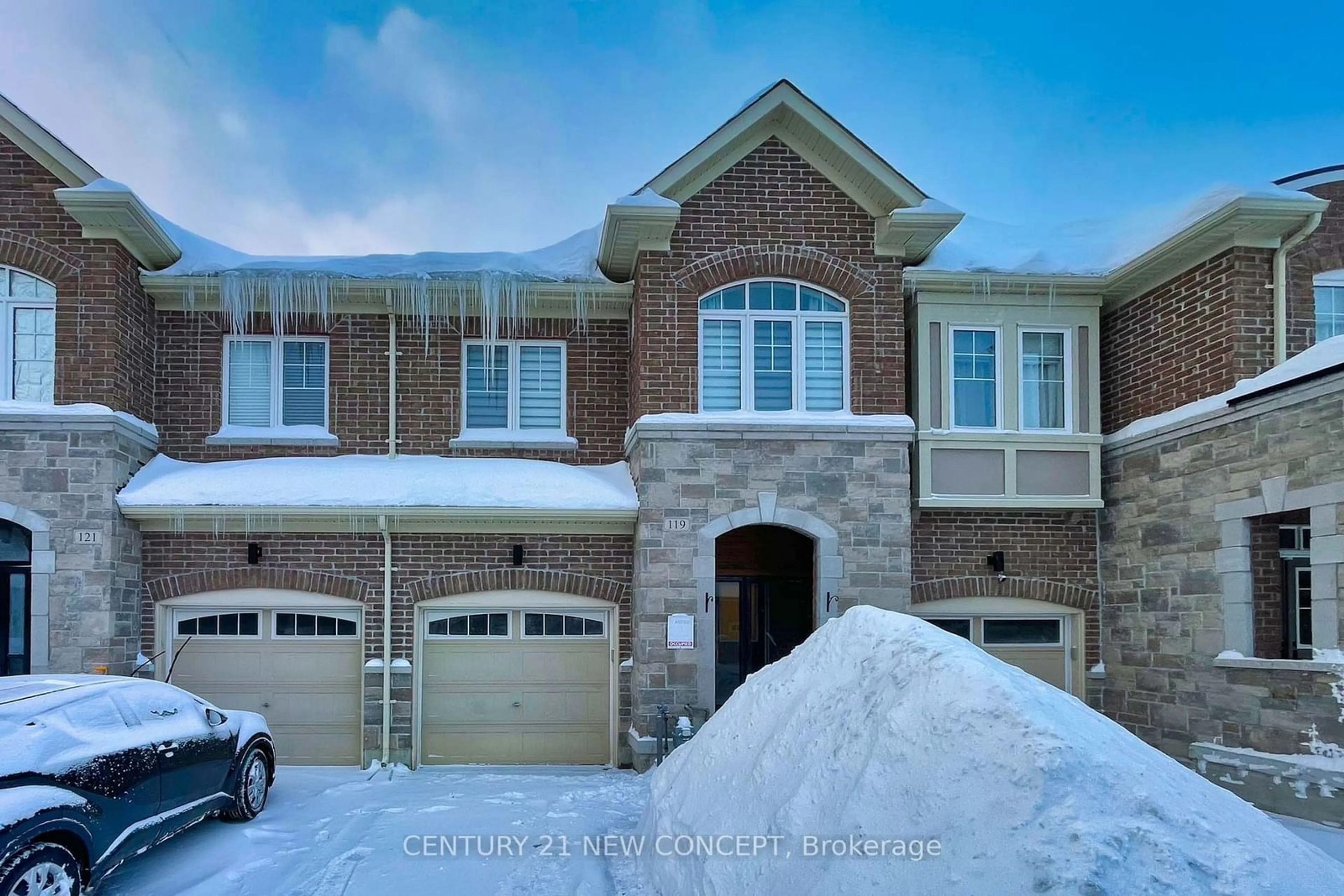 Home with brick exterior material, street for 119 Maguire Rd, Newmarket Ontario L3X 0M1