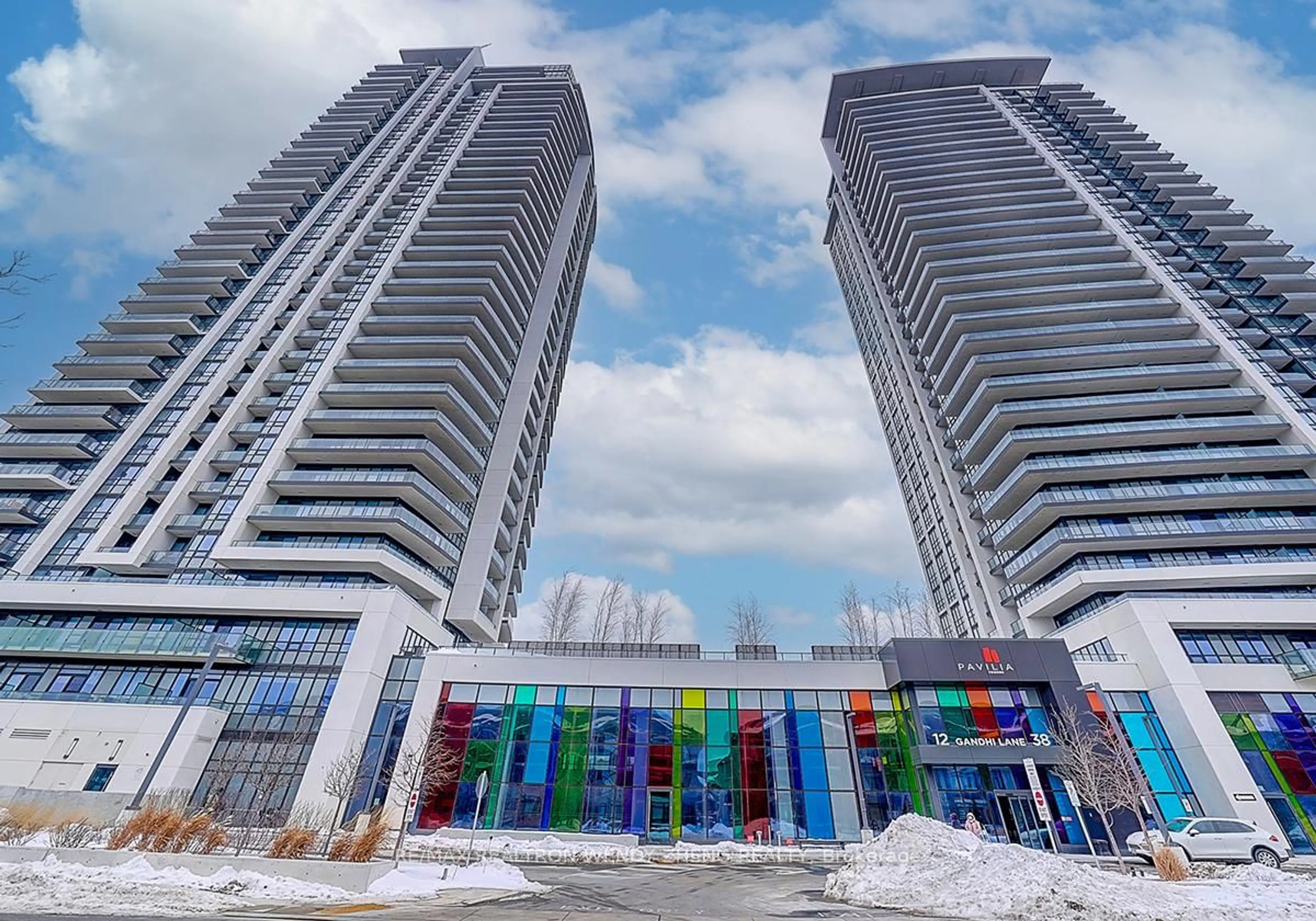 Indoor foyer for 12 Gandhi Lane #2810, Markham Ontario L3T 0G8