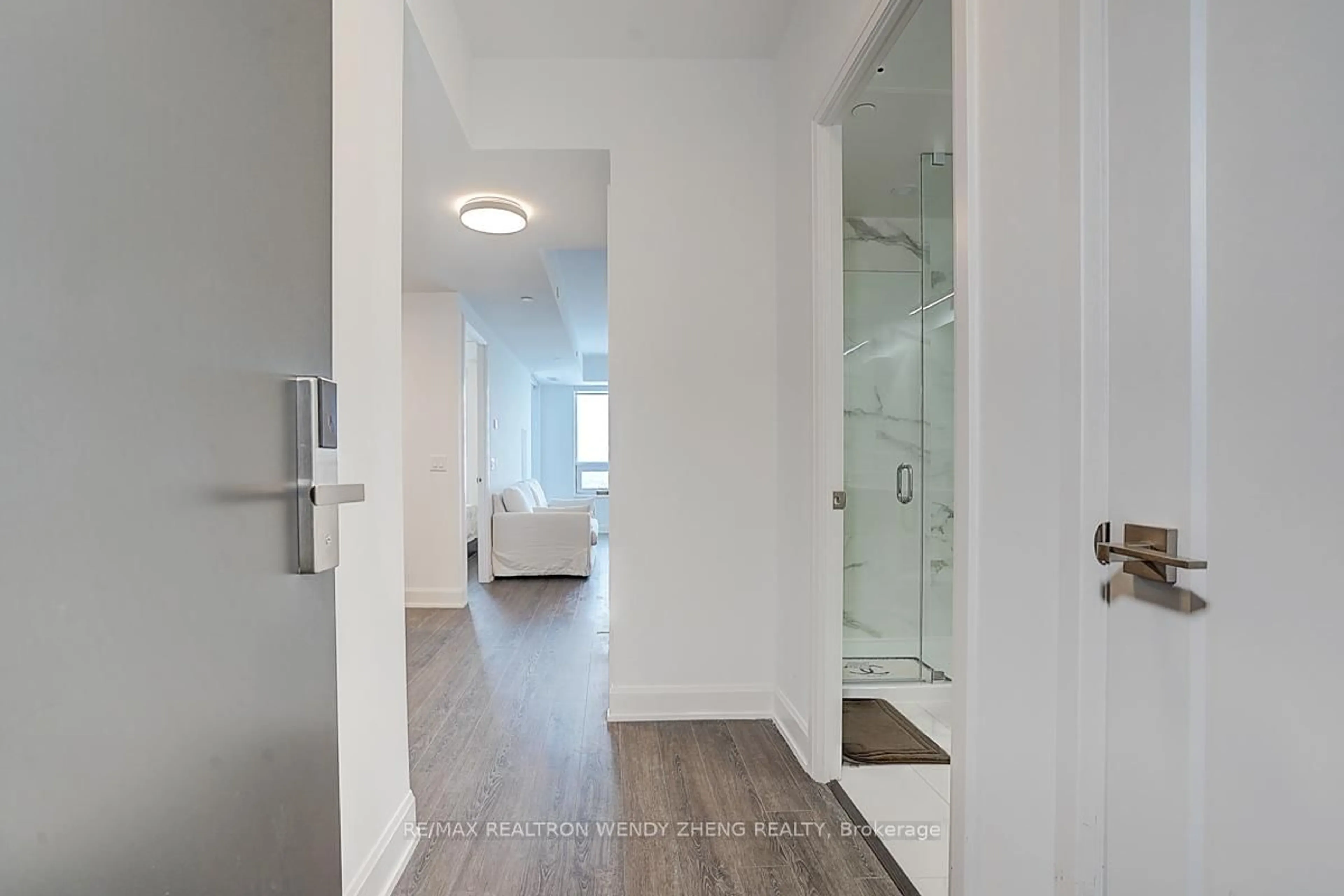 Indoor entryway for 12 Gandhi Lane #2810, Markham Ontario L3T 0G8